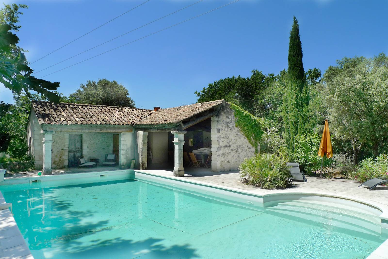 Très beau mas à vendre en Drôme 