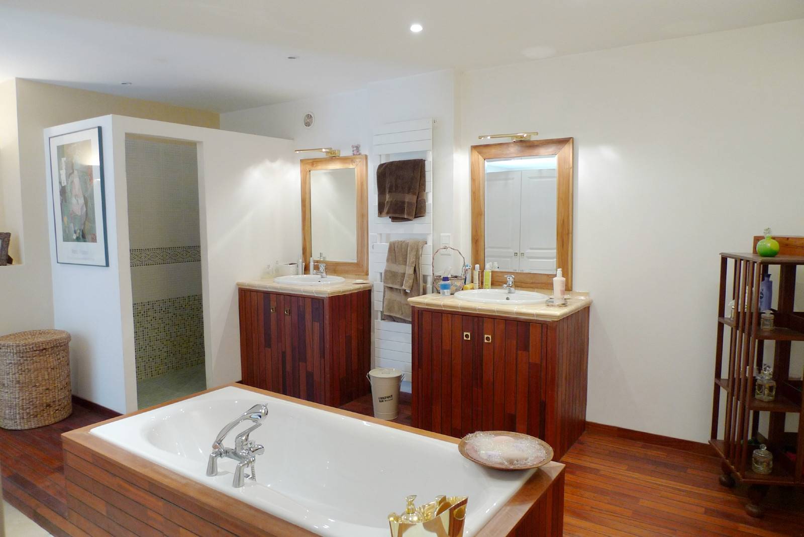 Mas restauré Proche la Bégude de Mazenc Superbe vue SOUS COMPROMIS