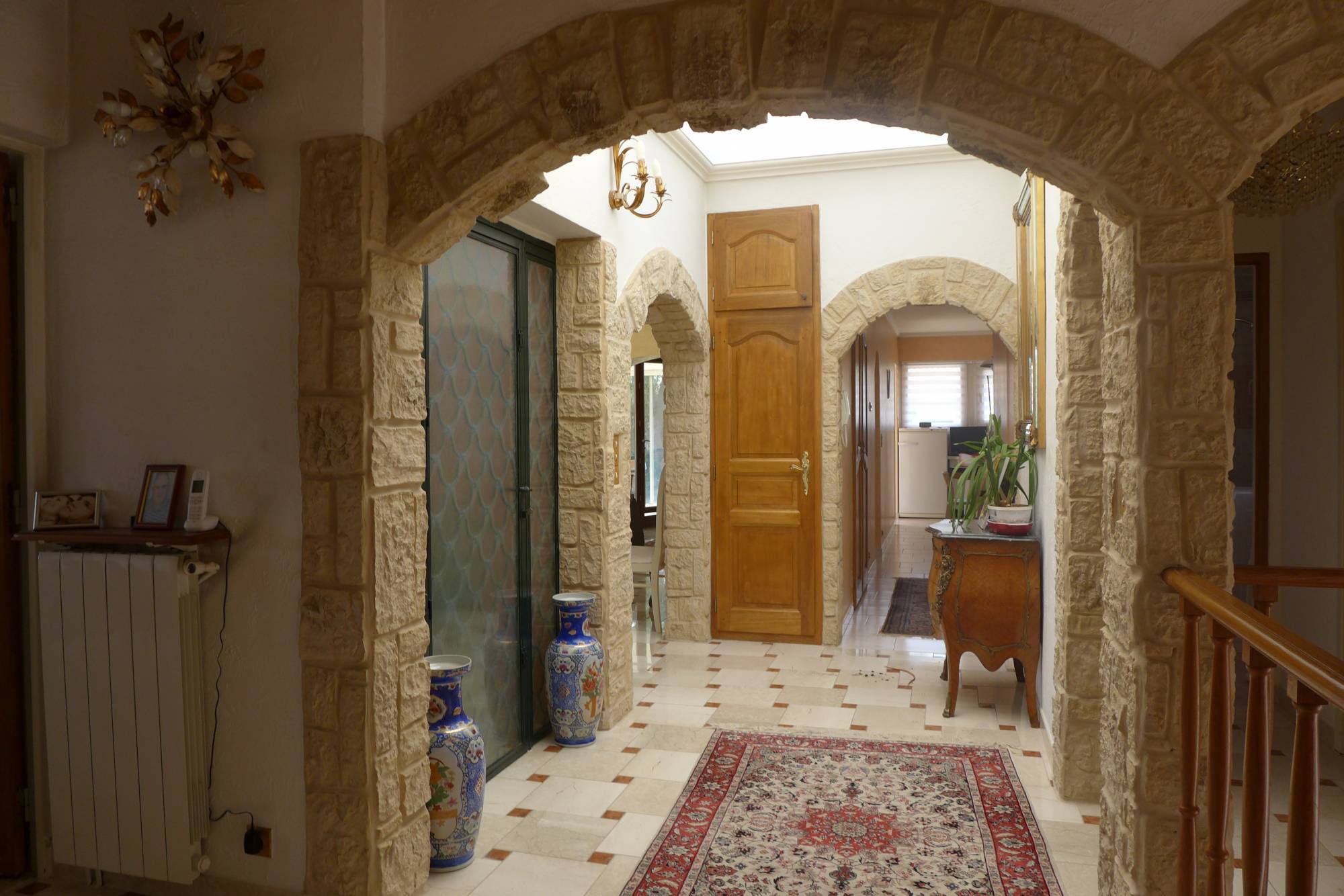 COMPROMIS SIGNE, maison de ville à 2 pas du centre de Bollène, 3 ch. 