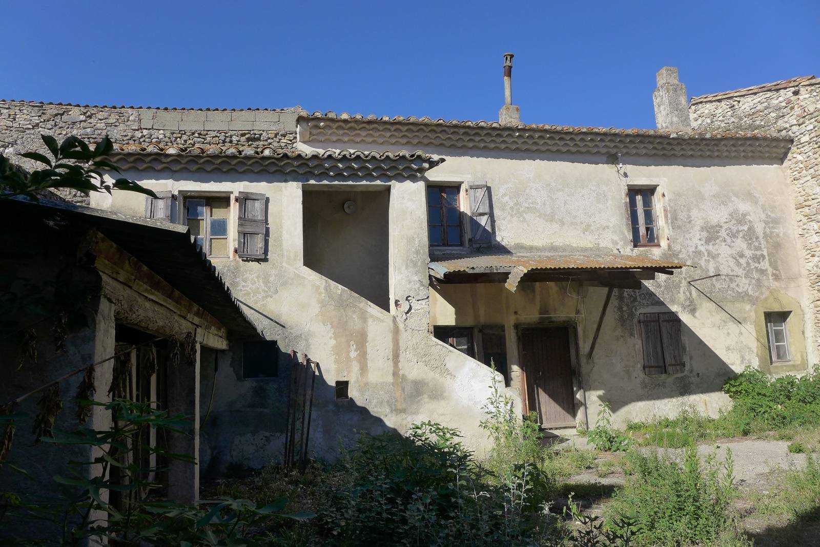 Mas à restaurer et ses dépendances VENDU PAR NOS SOINS Espeluche  