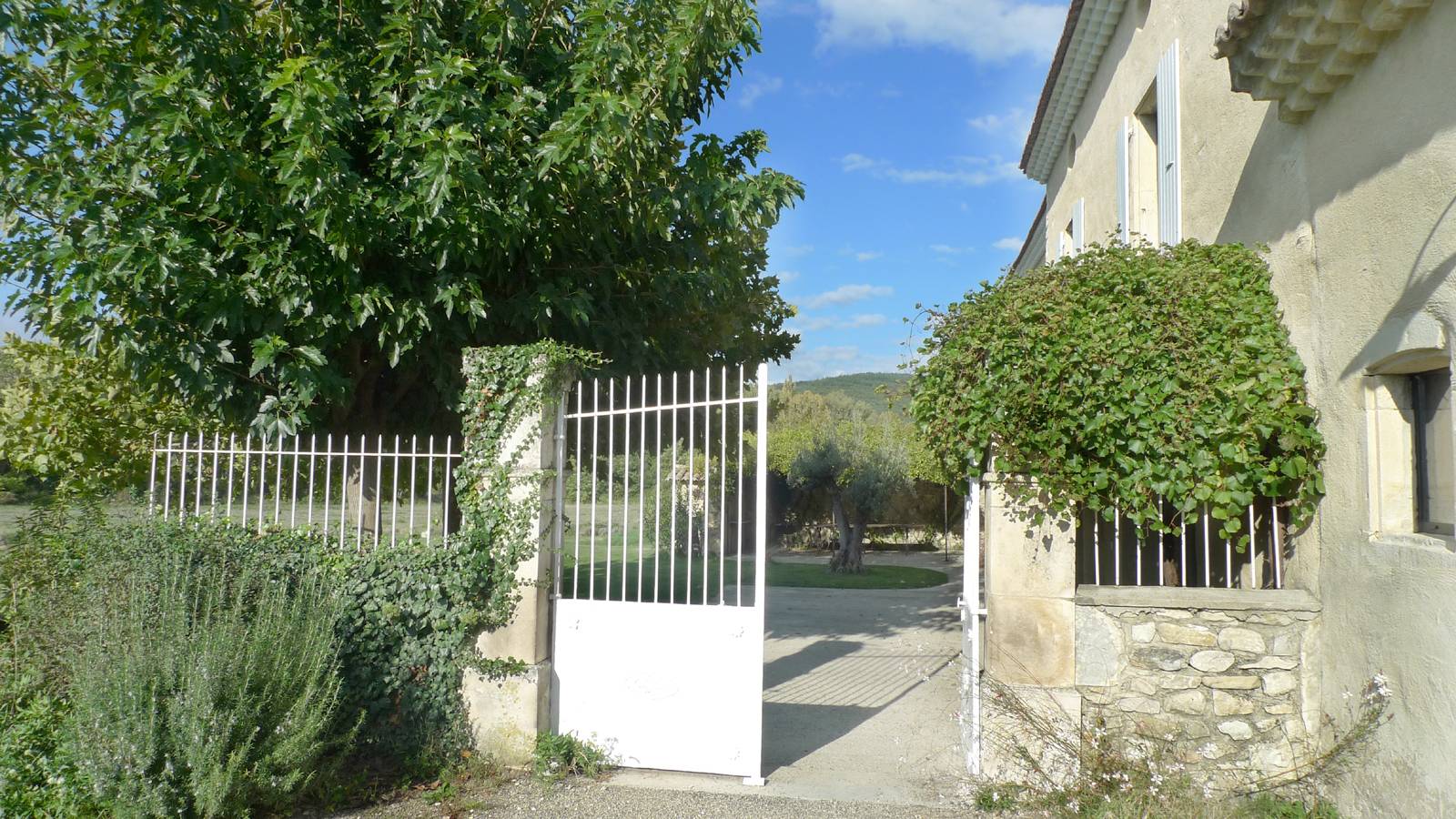Maison a vendre avec une renovation contemporaine en Drome Sud