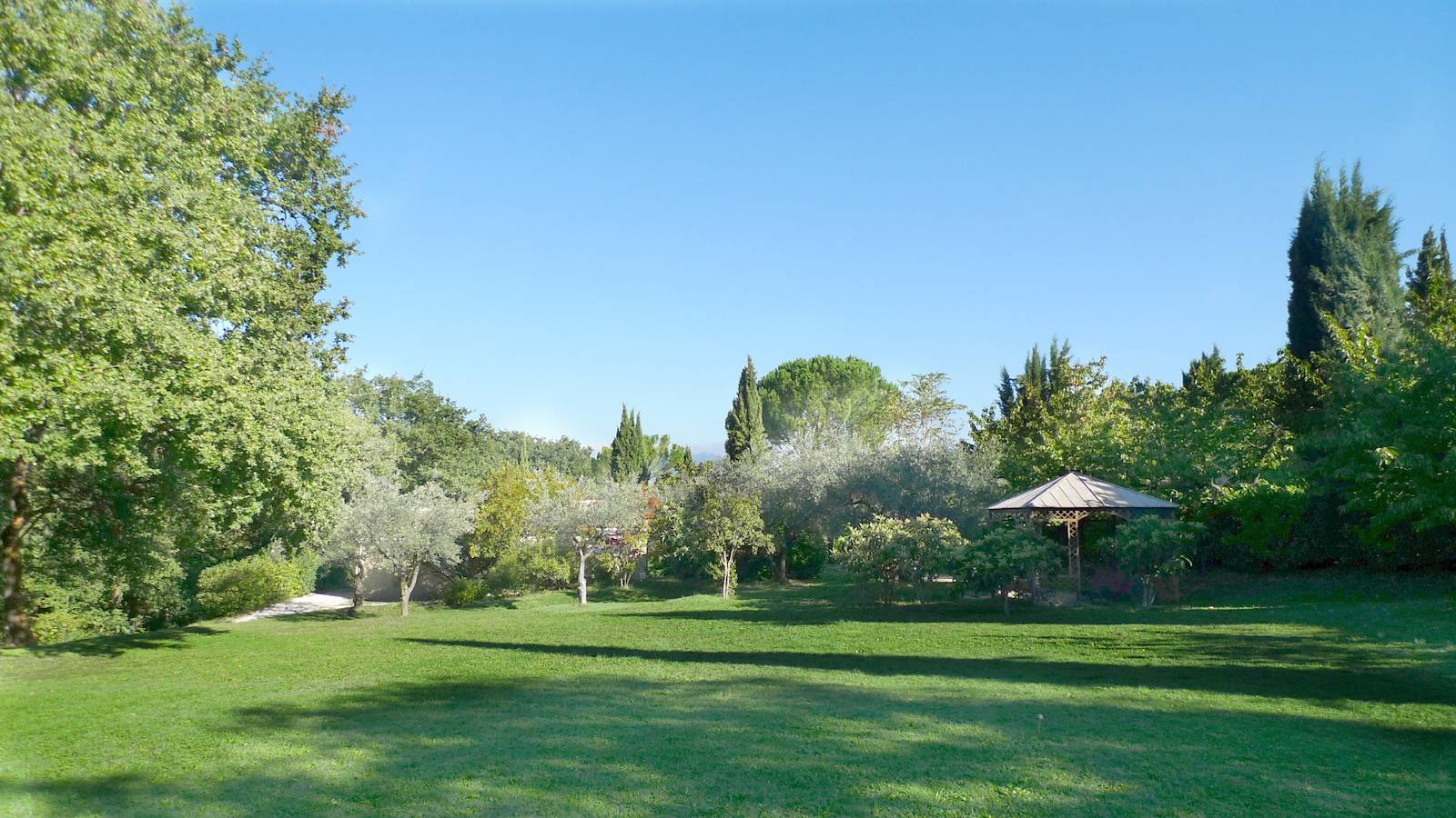 Mazet en copropriété Mirabel aux Baronnies VENDU PAR CHRISTINE MIRANDA IMMOBILIER