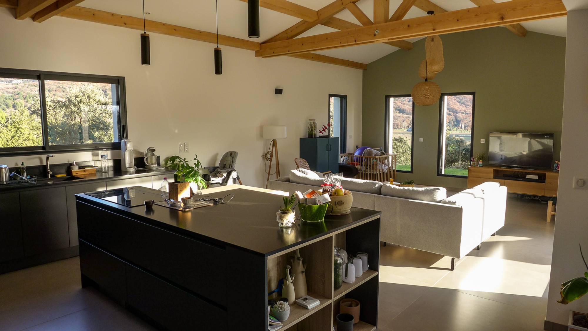 Drôme Provençale, Villa contemporaine à vendre , en position dominante.