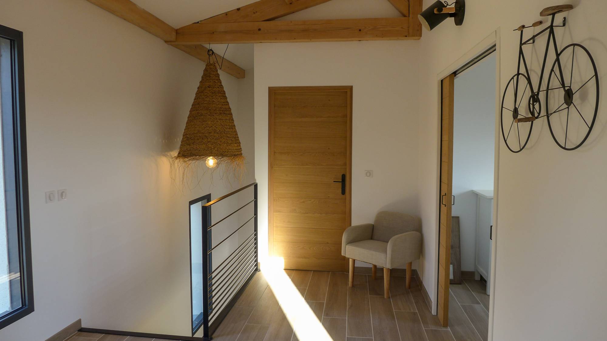 Drôme Provençale, Villa contemporaine à vendre , en position dominante.