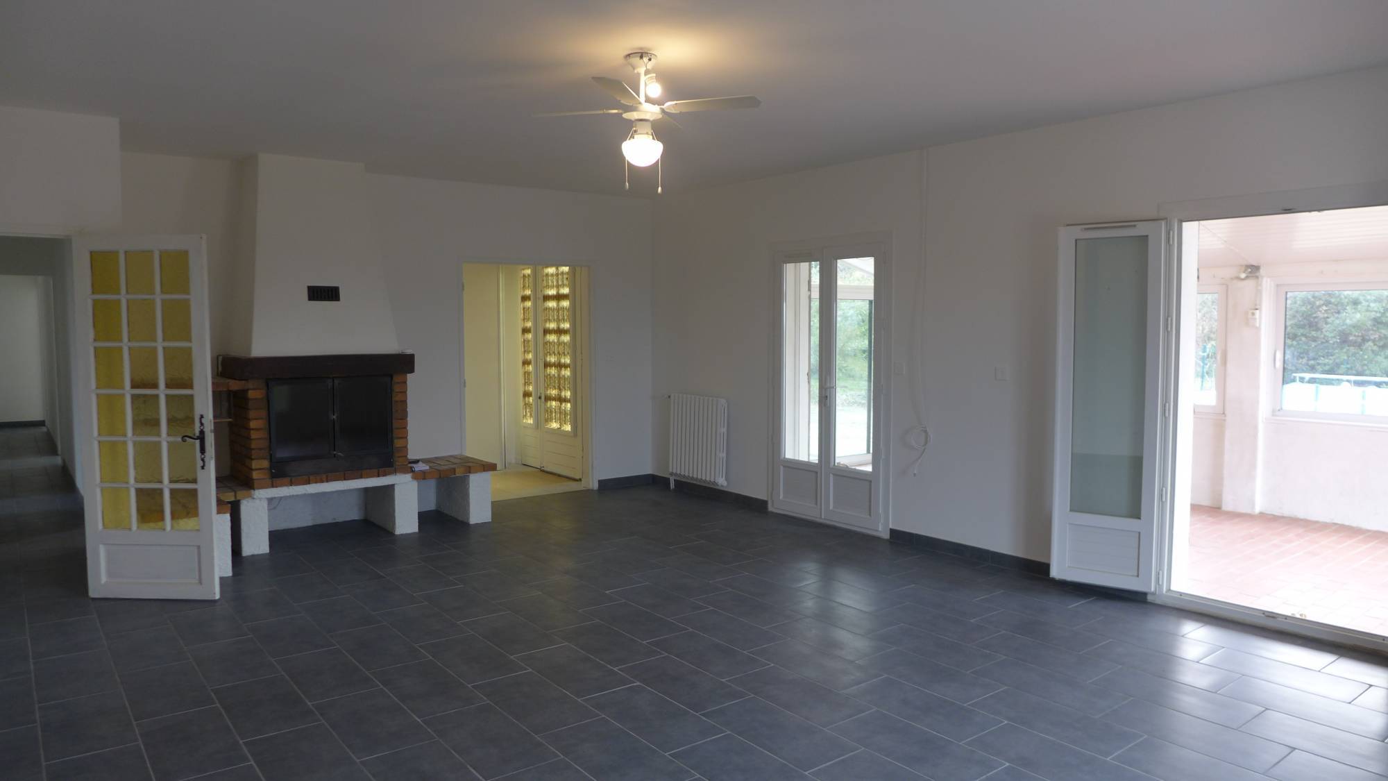  A vendre, La Garde Adhémar, villa avec 4 chambres, terrain, piscine et garage 