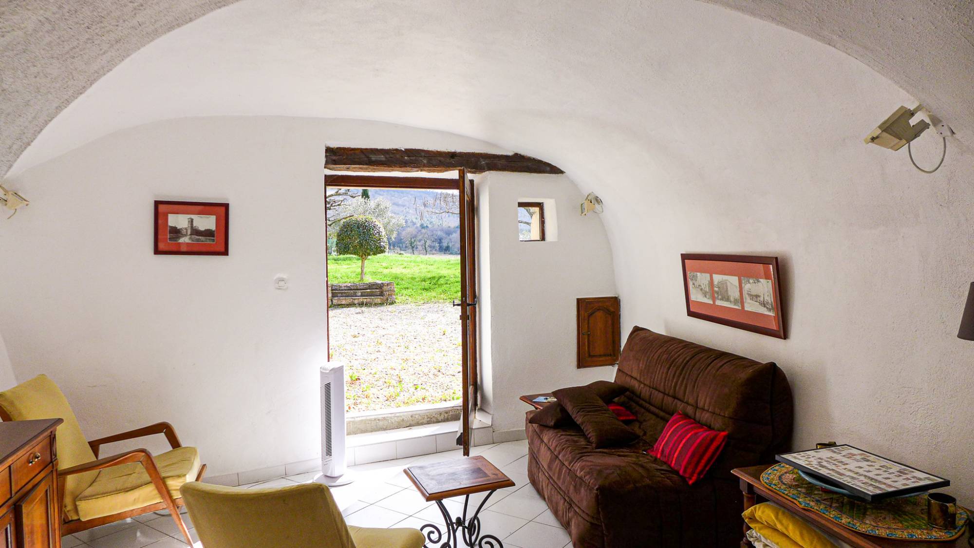 Aux portes de la Provence, proche Montélimar ensemble de 2 maisons  en pierres