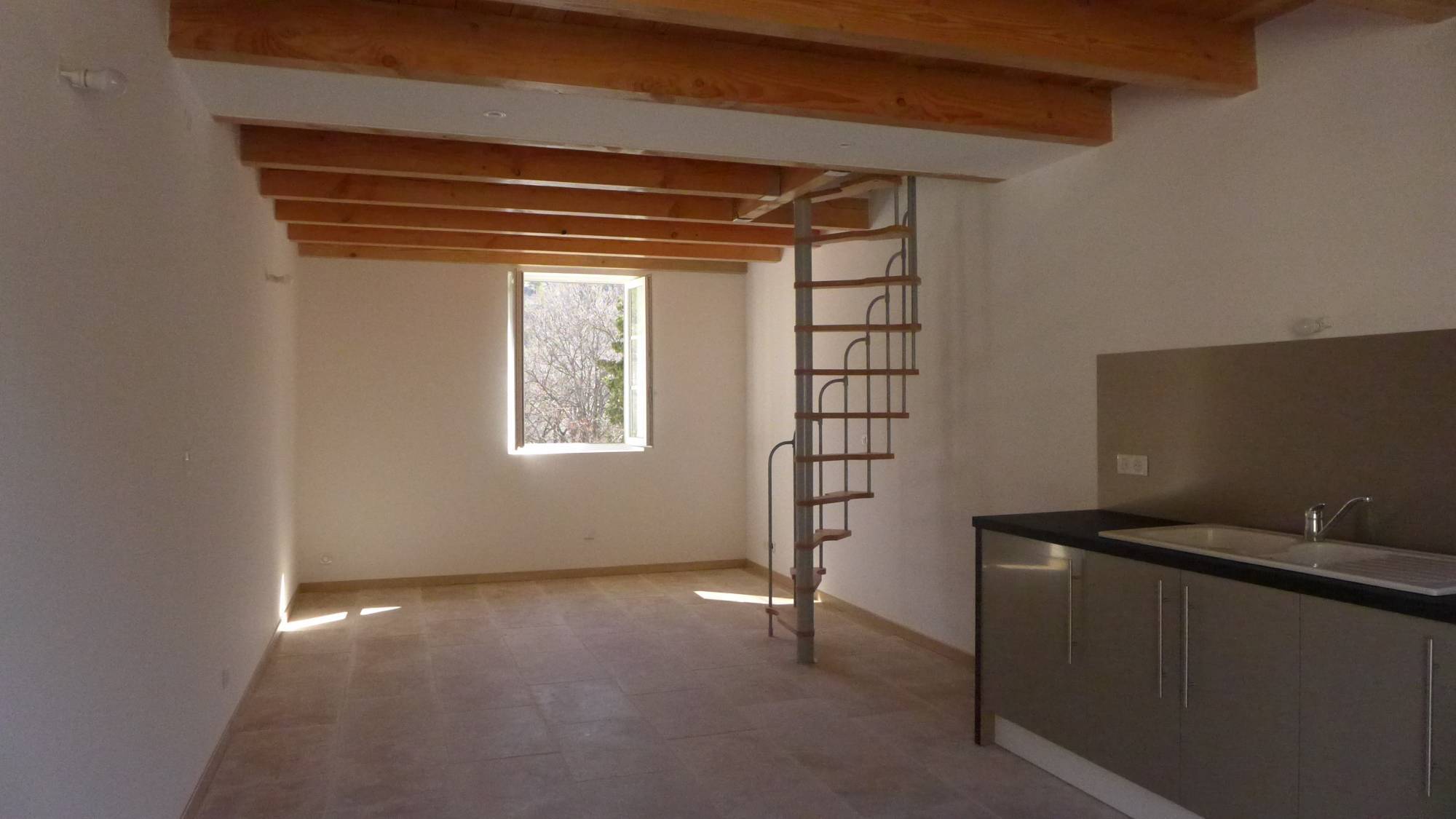 Un pied à terre en Provence, dans le parc régional des Baronnies provençales.....