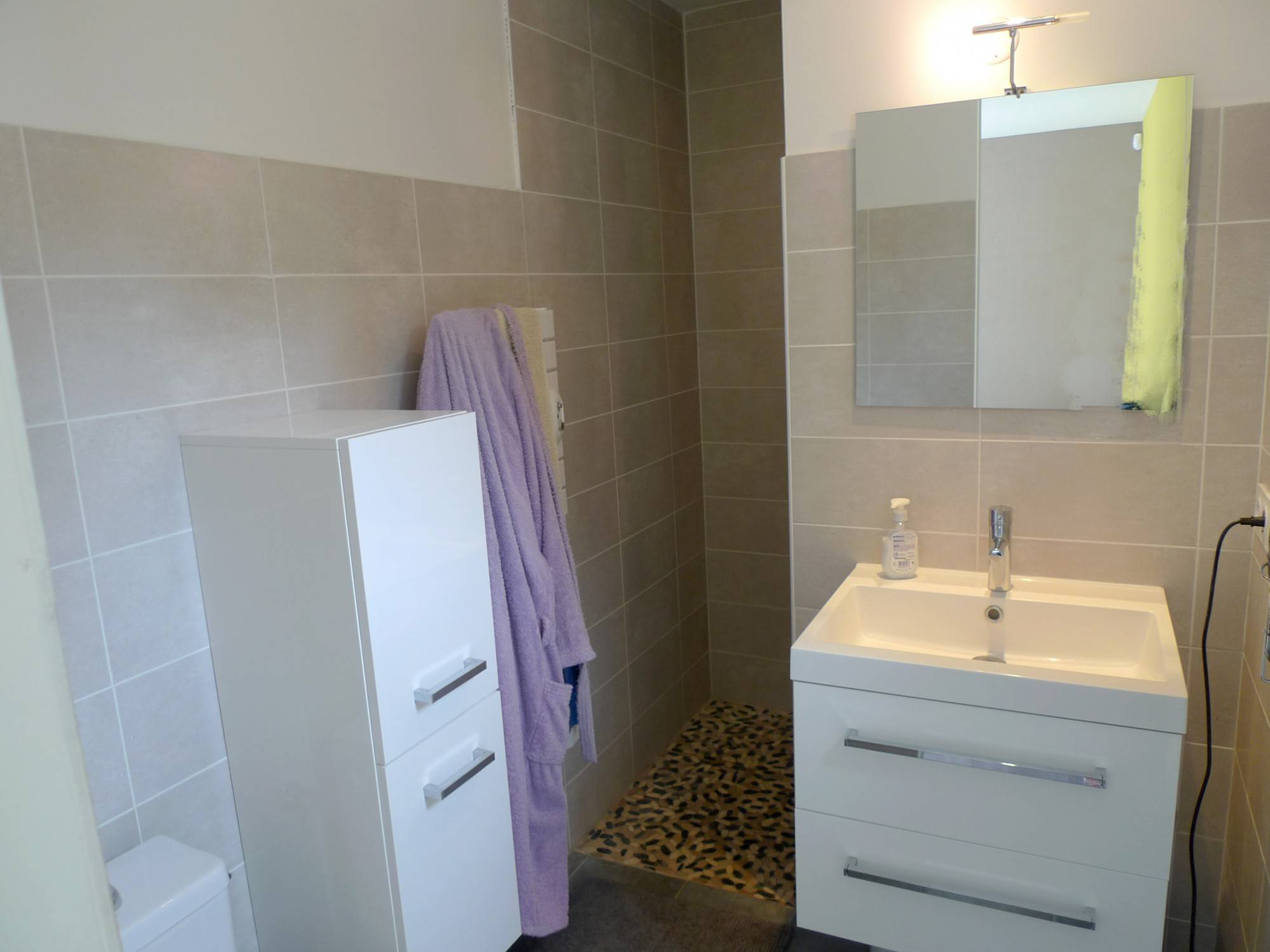 Villa de plain-pied  Quartier résidentiel  Villa de plain-pied  Proche de Grignan  Quartier résidentiel 