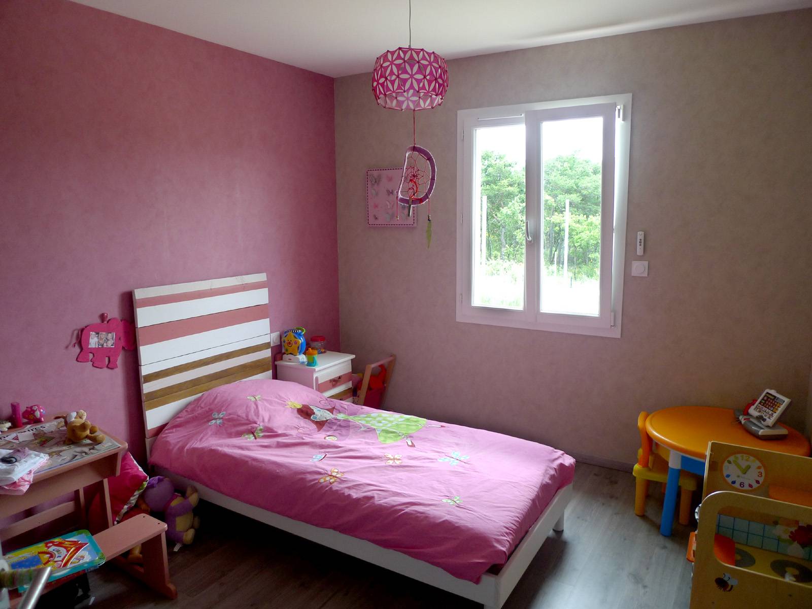 Villa de plain-pied  Quartier résidentiel  Villa de plain-pied  Proche de Grignan  Quartier résidentiel 