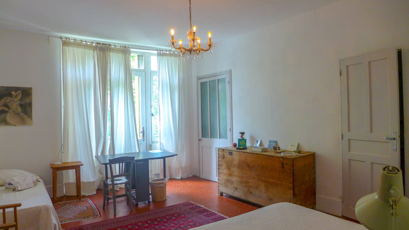 Au coeur d'un village du Haut  Vaucluse.....A vendre Hôtel particulier