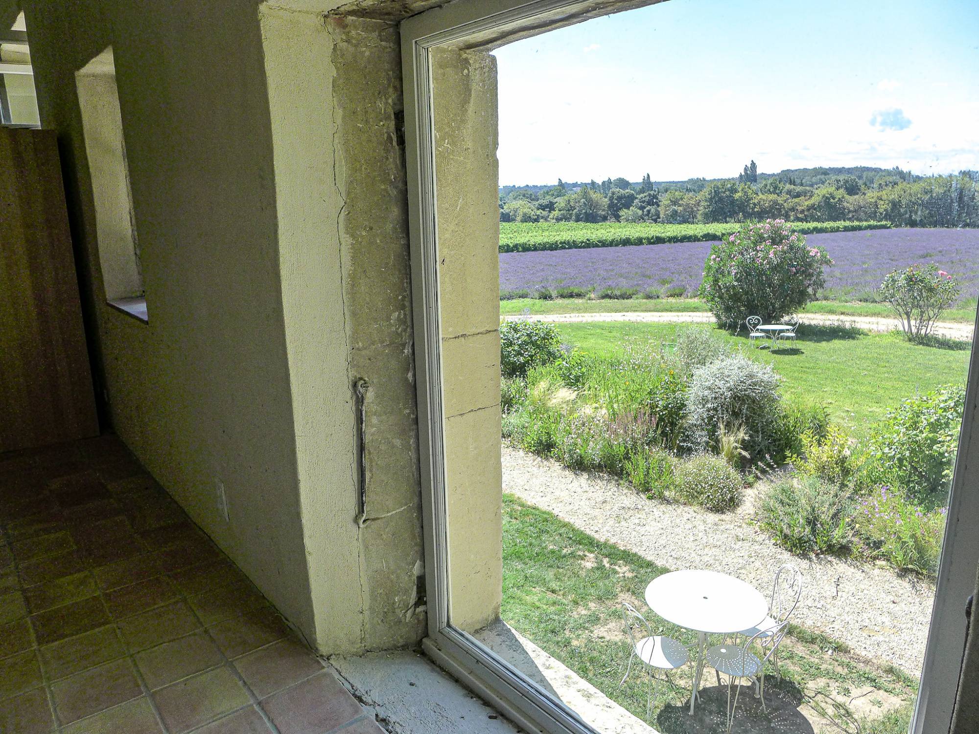 A vendre, votre résidence de vacances au milieu des lavandes 