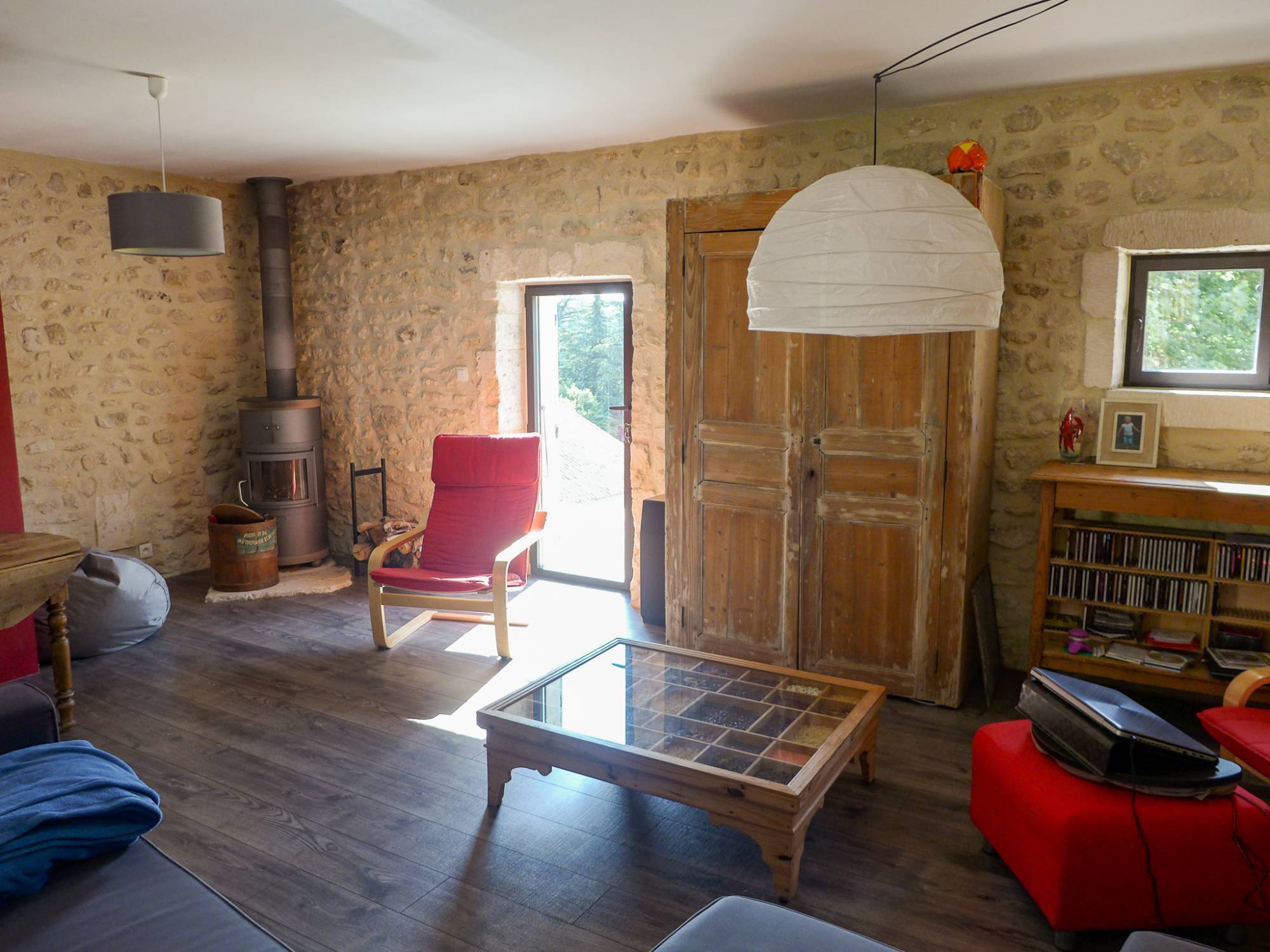 EXCLUSIVITÉ, maison de village restaurée, 3 ch. jardin VENDUE PAR NOS SOINS St Restitut  