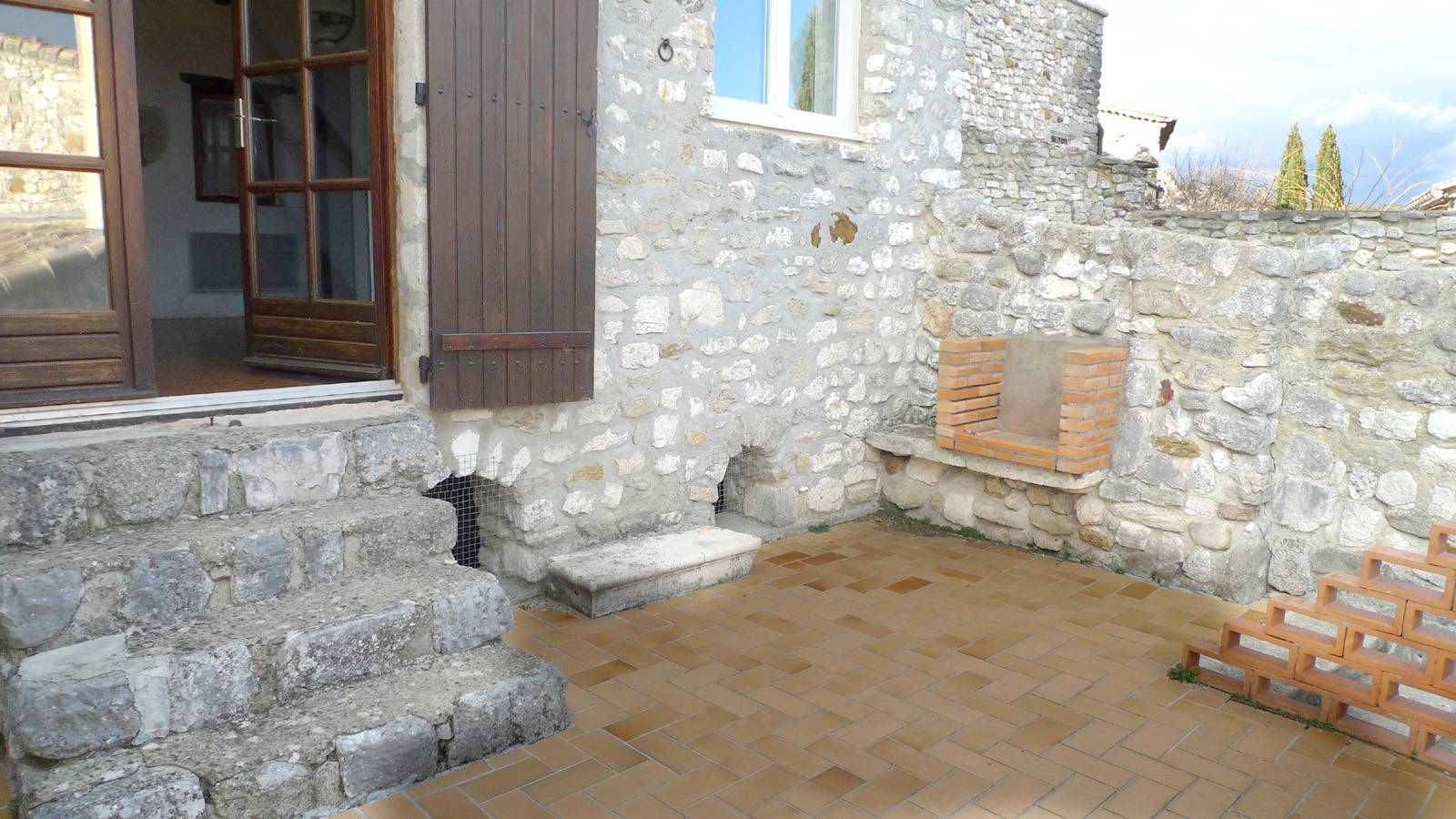 A vendre, Maison de village A 8km de Grignan terrasses