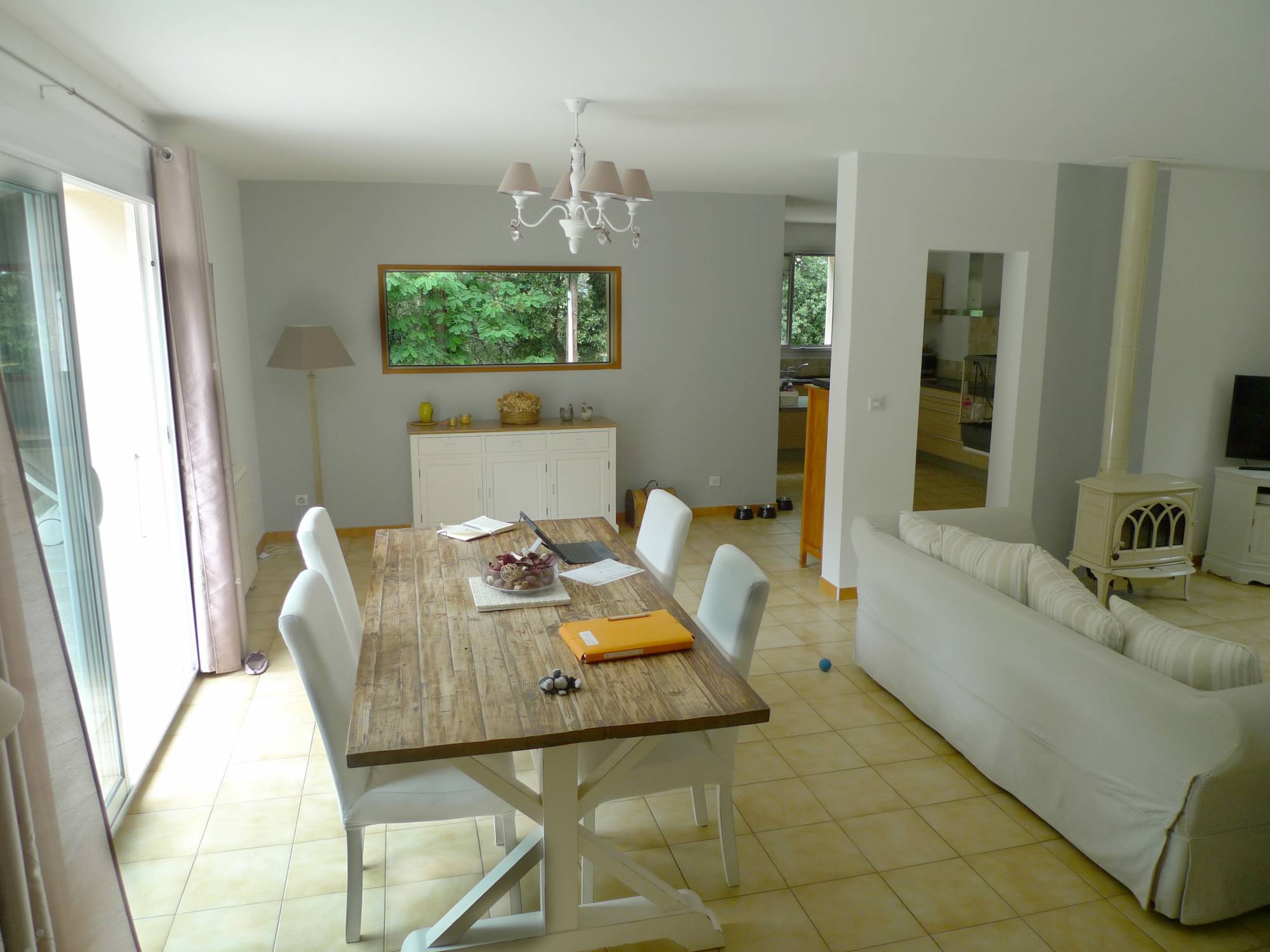 Villa de plain pied dans bel environnement En limite Drôme/Vaucluse VENDUE