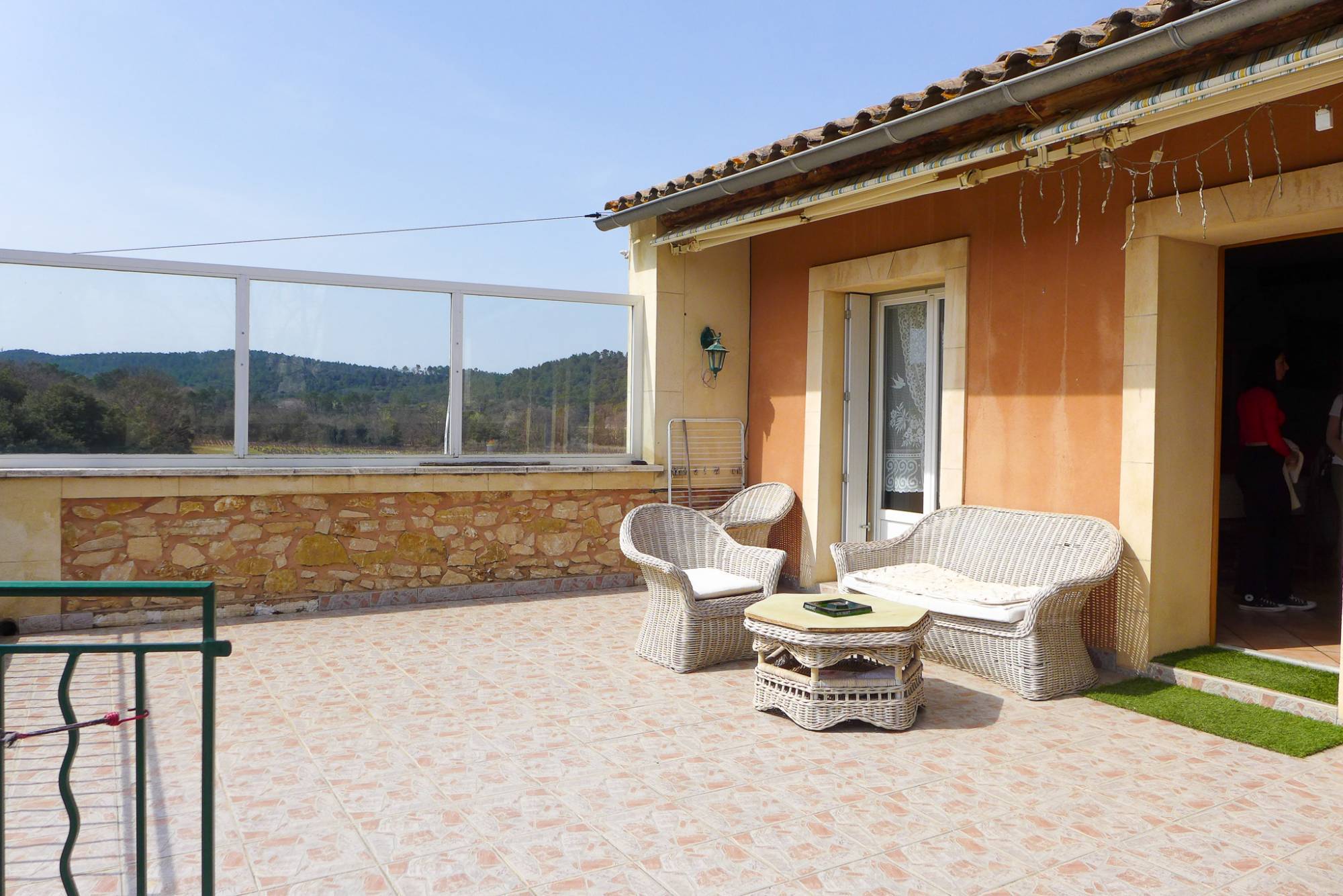 A vendre, Haut Vaucluse, propriété agricole à rénover Uchaux  