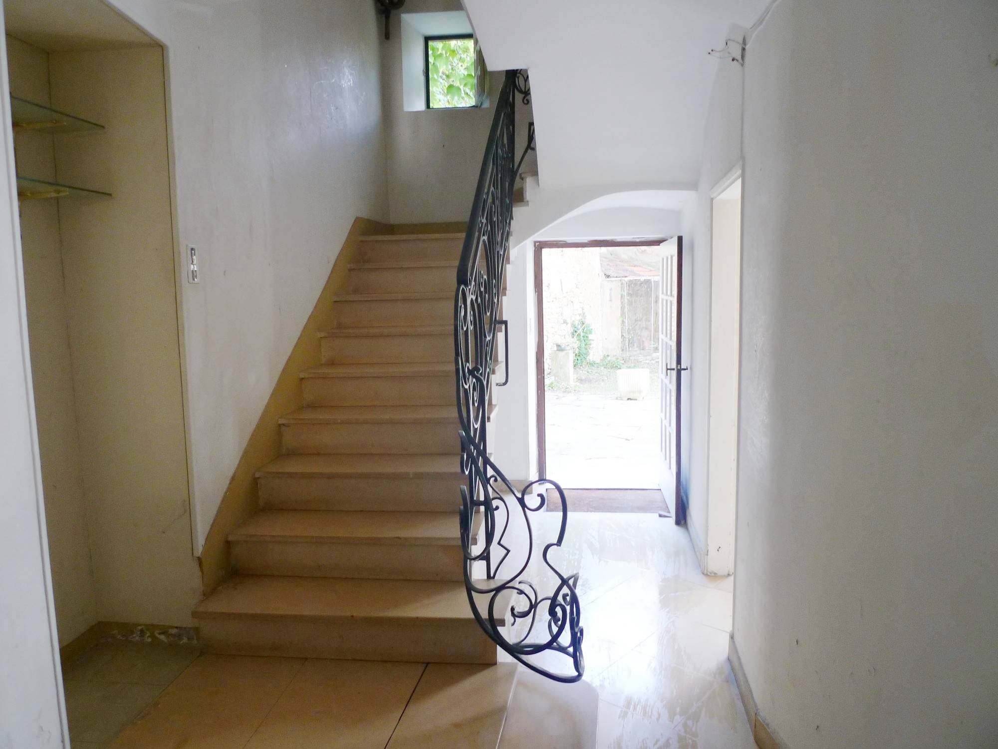 Très belle maison du 18ème vendu  par l'Agence Christine Miranda