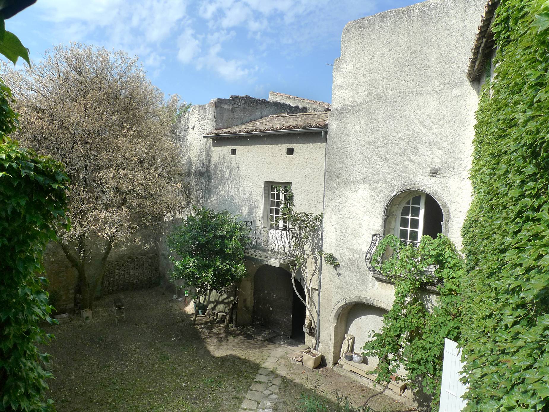 Maison de village avec jardin a vendre St Paul 3 Chateaux 