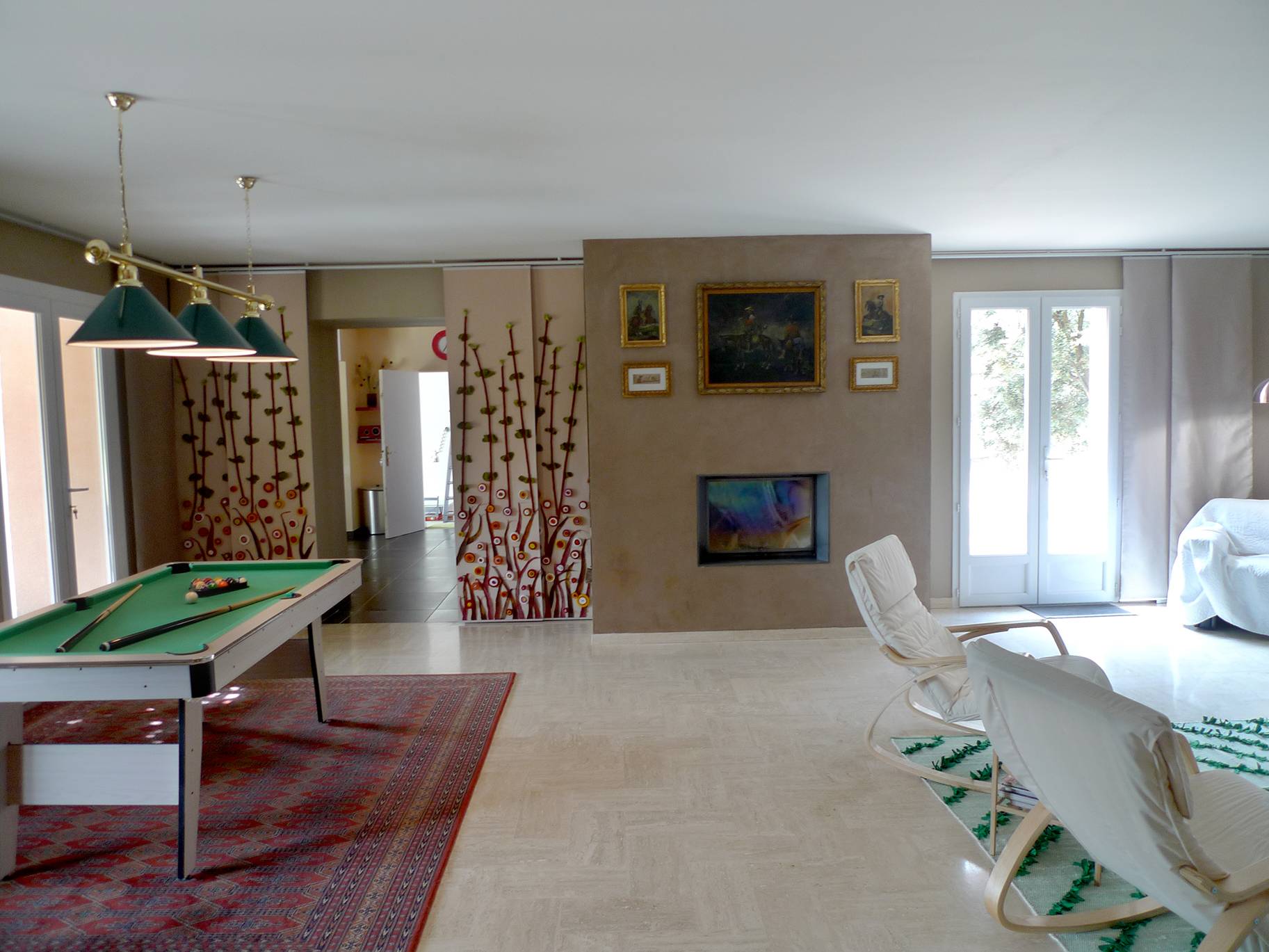 Haut Vaucluse, entre Sainte Cécile les Vignes et Orange, villa de caractère 