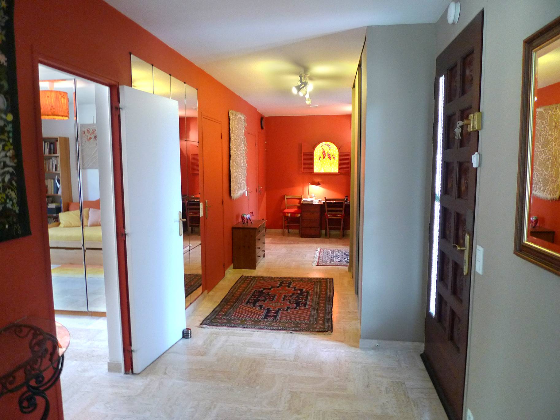 Haut Vaucluse, entre Sainte Cécile les Vignes et Orange, villa de caractère 