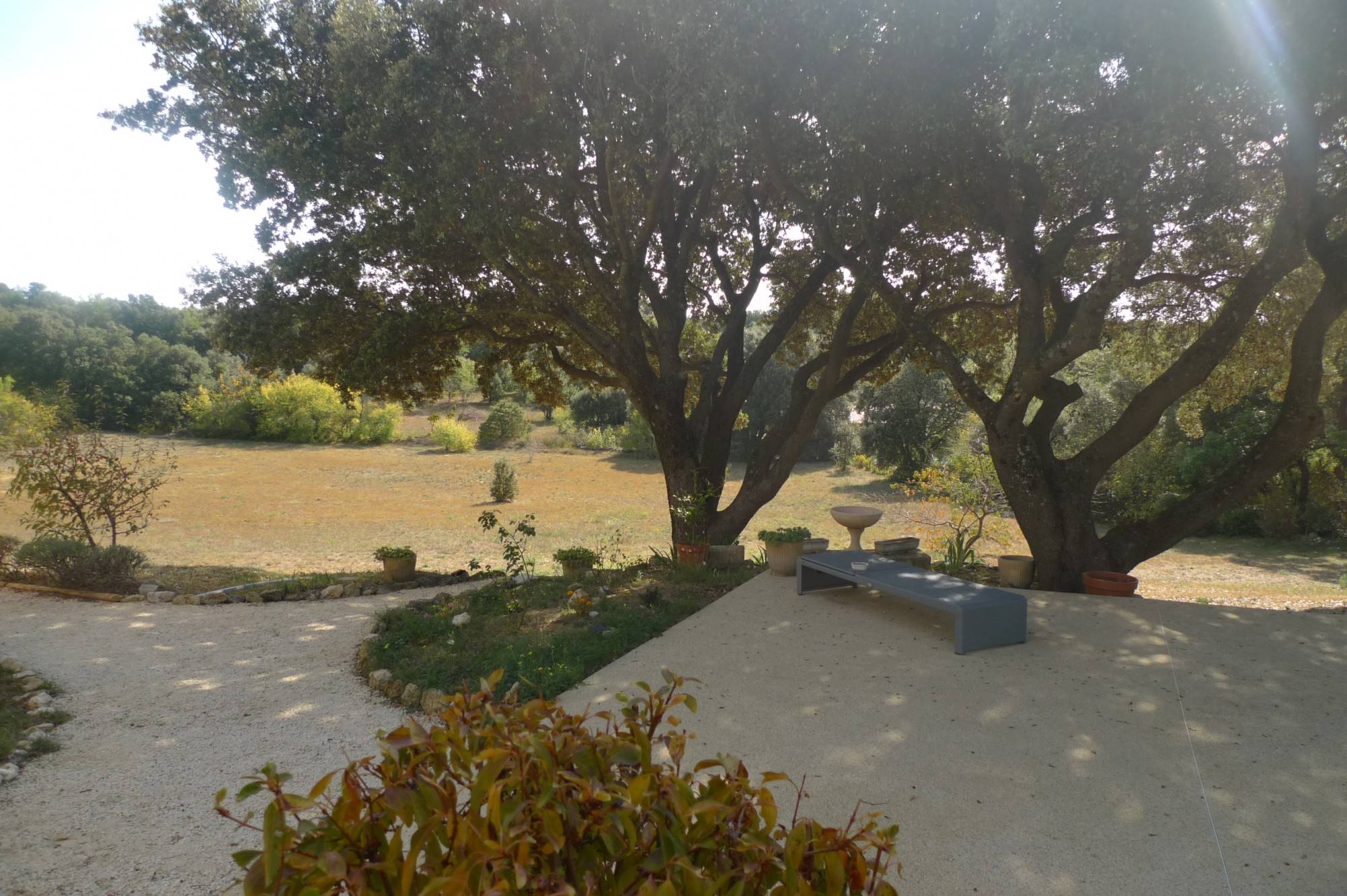 Villa de plain pied dans bel environnement 5 mn de Grignan