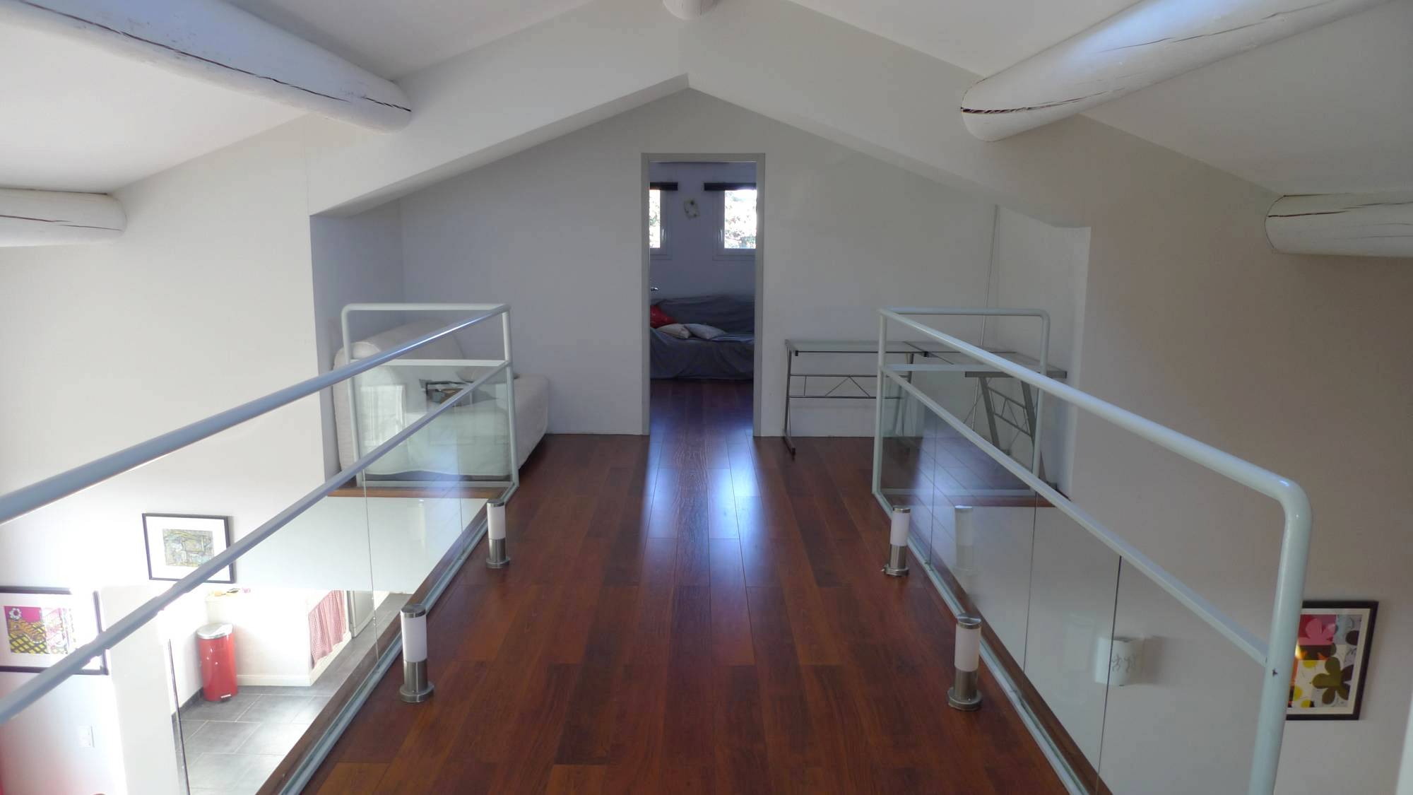 SOUS COMPROMIS, ... dans un style contemporain 