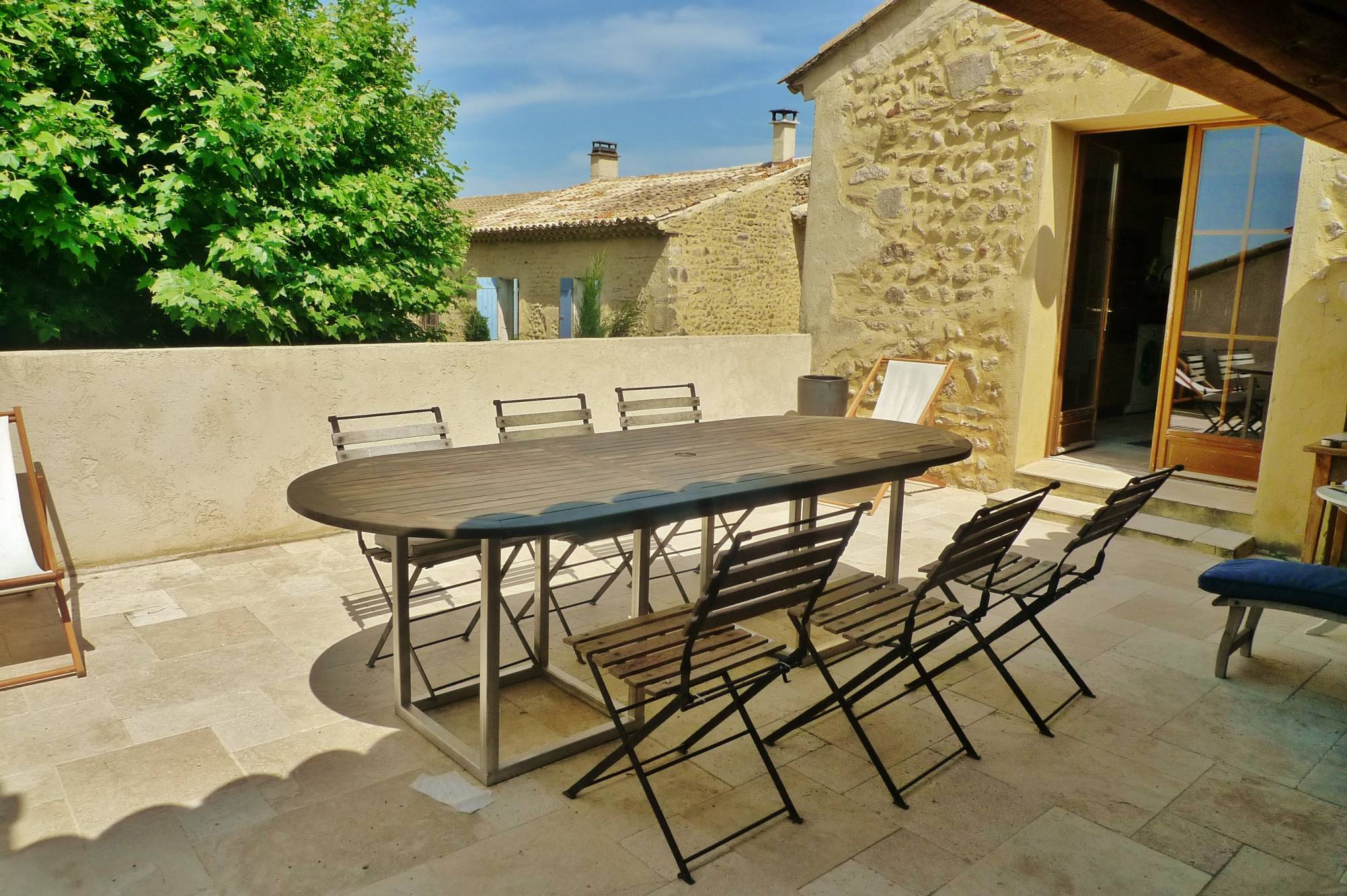 Dans copropriété proche de Tulette, VENDU PAR CHRISTINEMIRANDA IMMOBILIER 