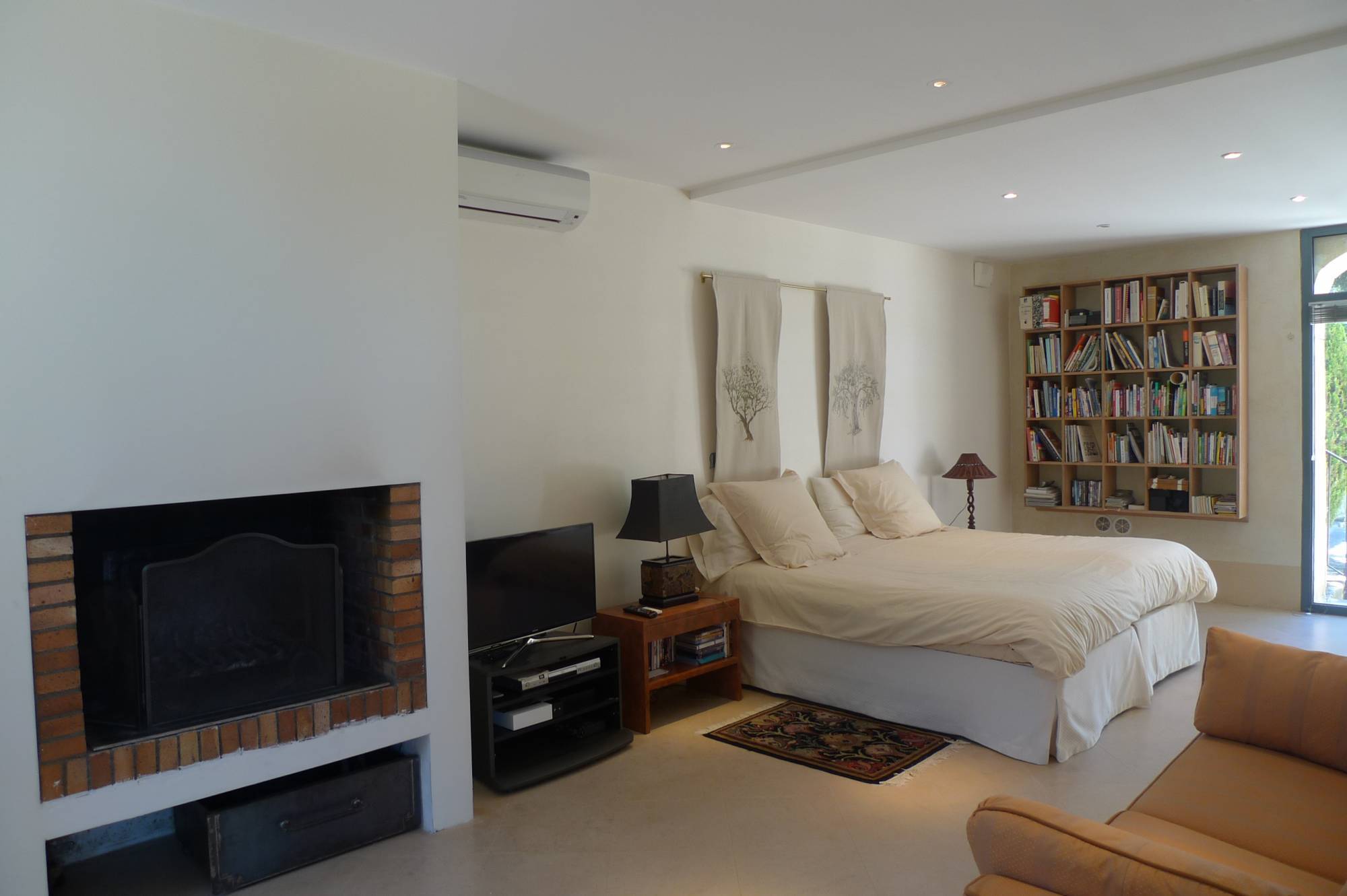 Propriété d’exception à Valaurie VENDUE PAR L'agence Christine Miranda Immobilier 