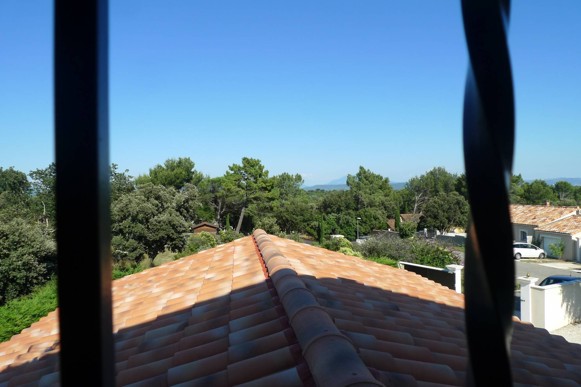 Villa dans quartier résidentiel