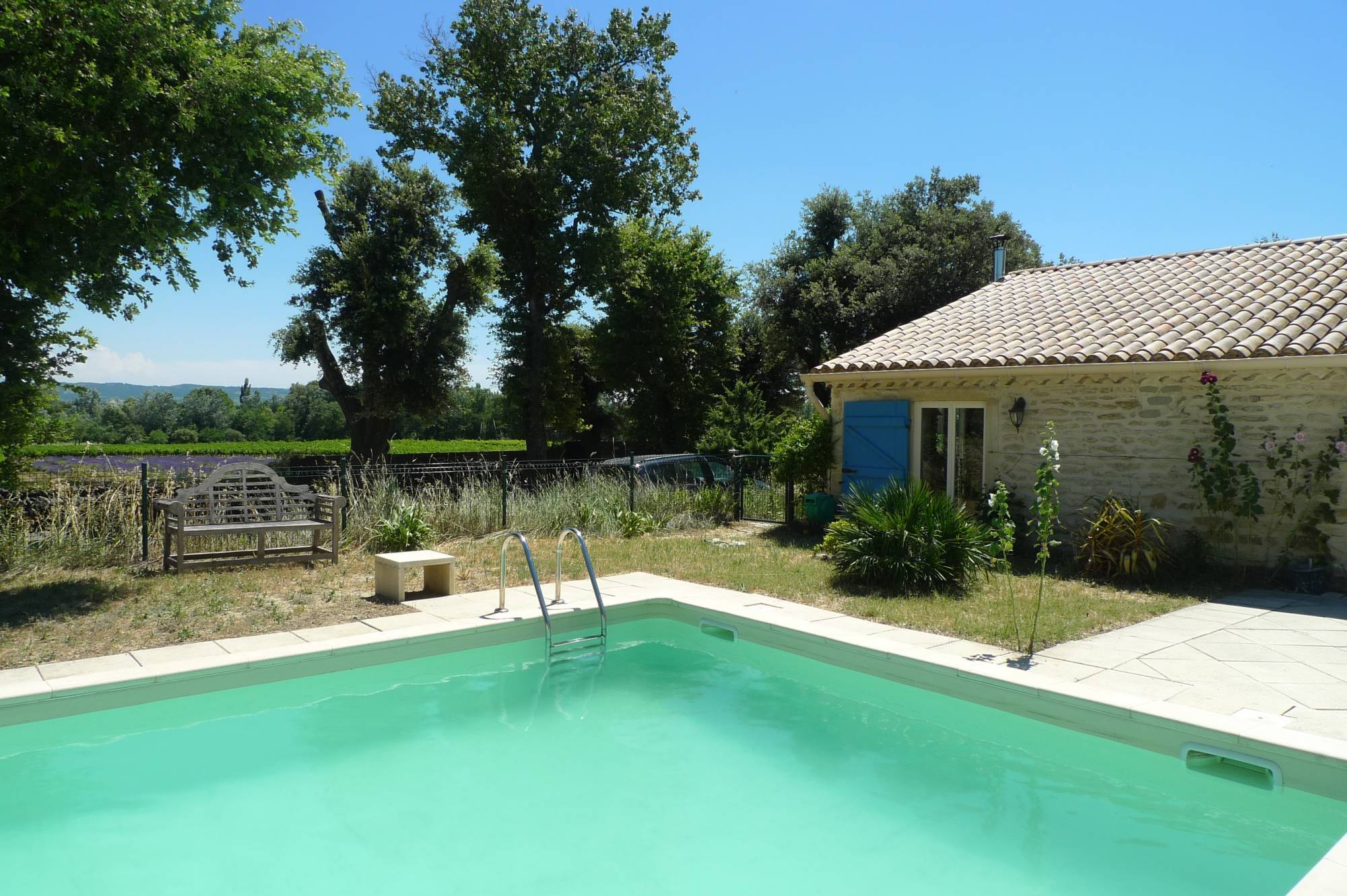 SOUS OFFRE  secteur Grignan, charmant Mas de vacances, 6 ch, piscine, terrain clos