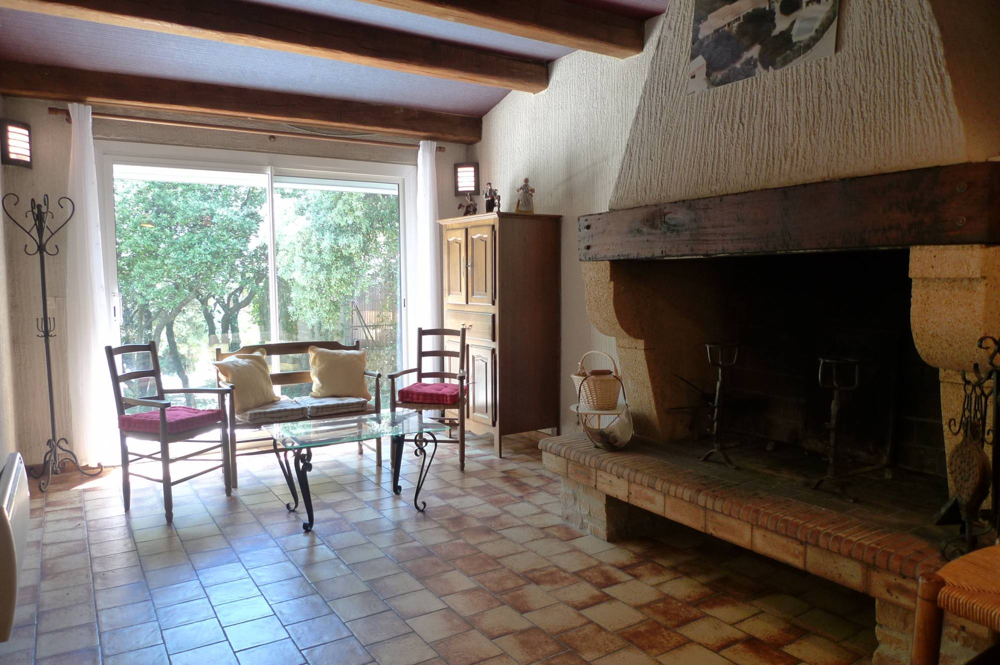 La Garde-Adhémar- Charmante villa avec piscine dans quartier calme