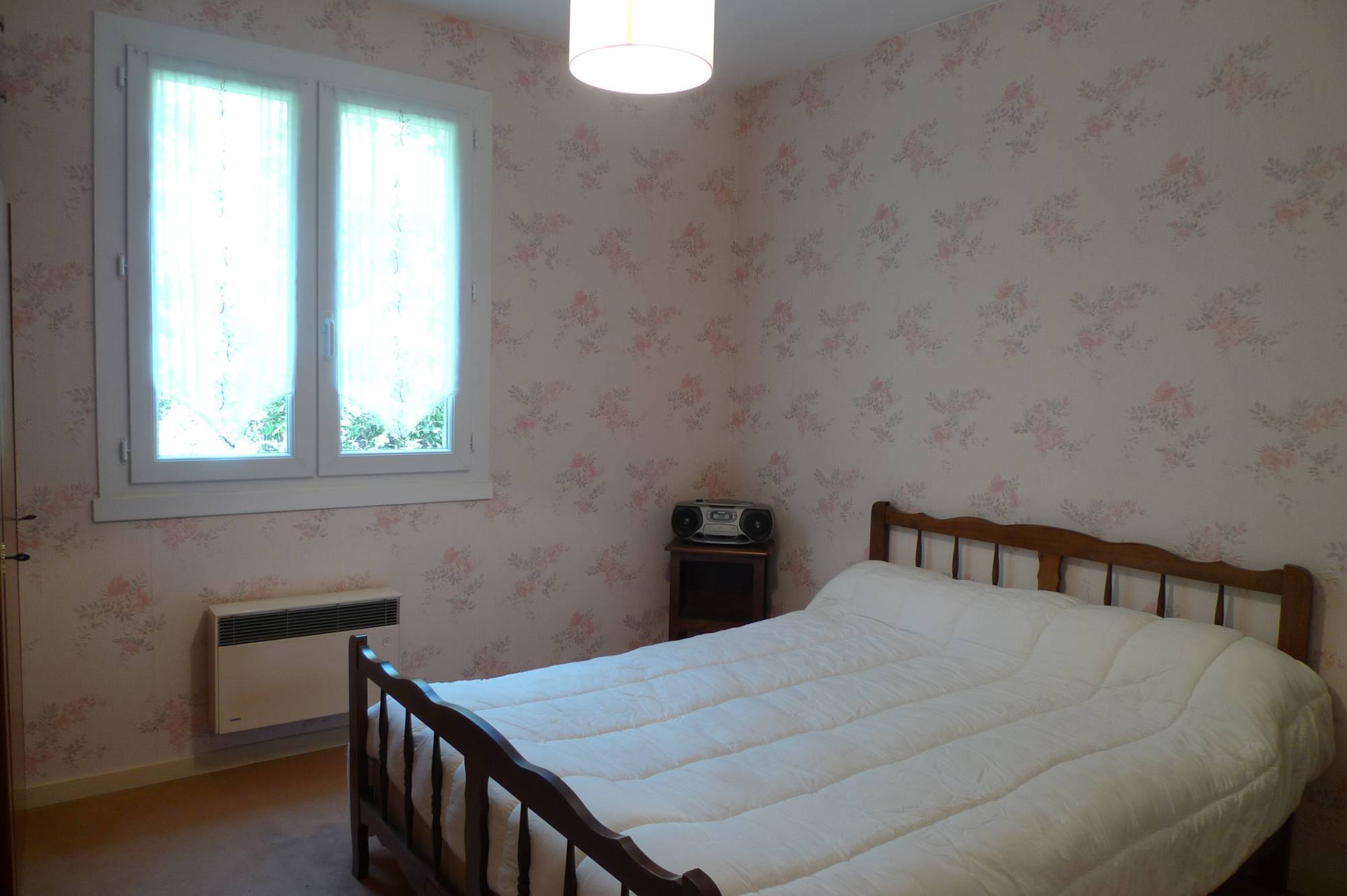 La Garde-Adhémar- Charmante villa avec piscine dans quartier calme