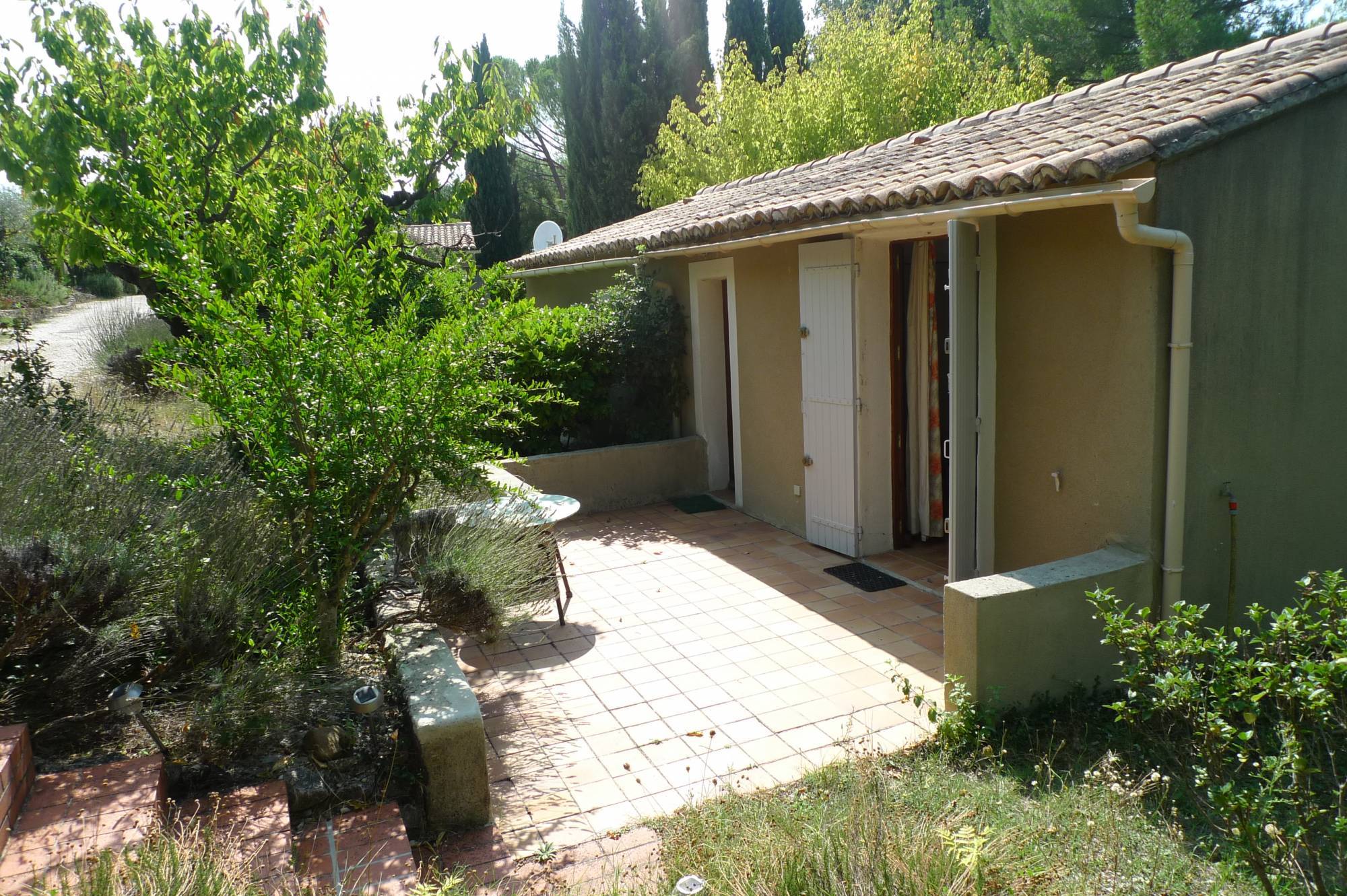  Villa de plain pied avec jardin  - à 10mn de Vaison la Romaine, 