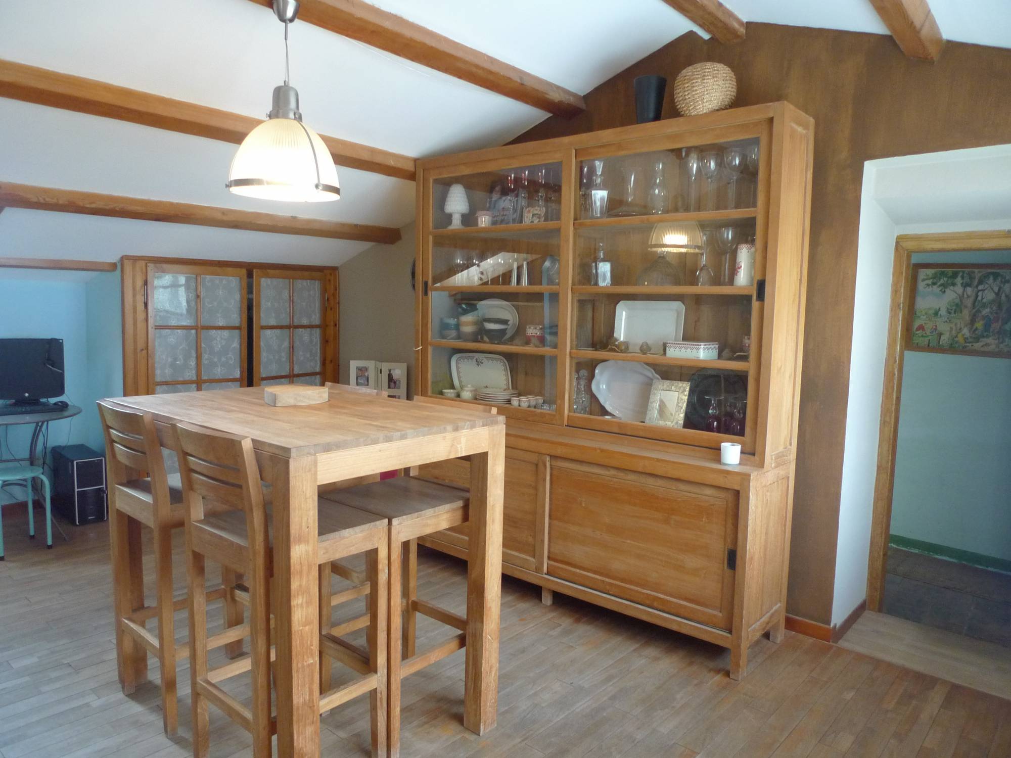 Belle maison de caractère  avec piscine et terrasse sur les toits