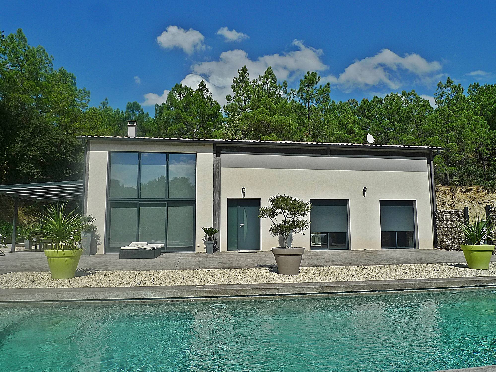 UNE ARCHITECTURE MODERNE