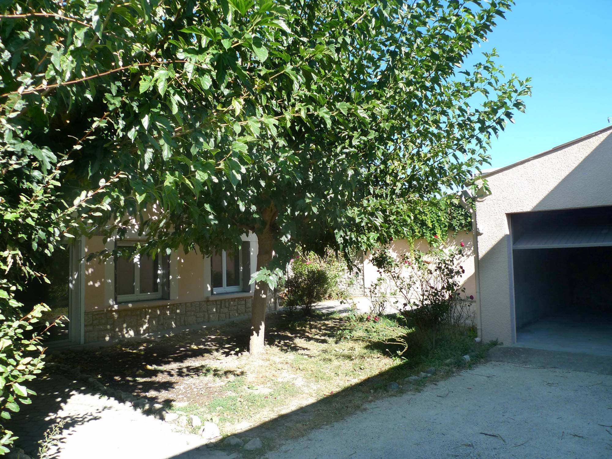  A 2 pas du centre de St Paul 3 Châteaux, VENDUE PAR MIRANDA IMMOBILIER