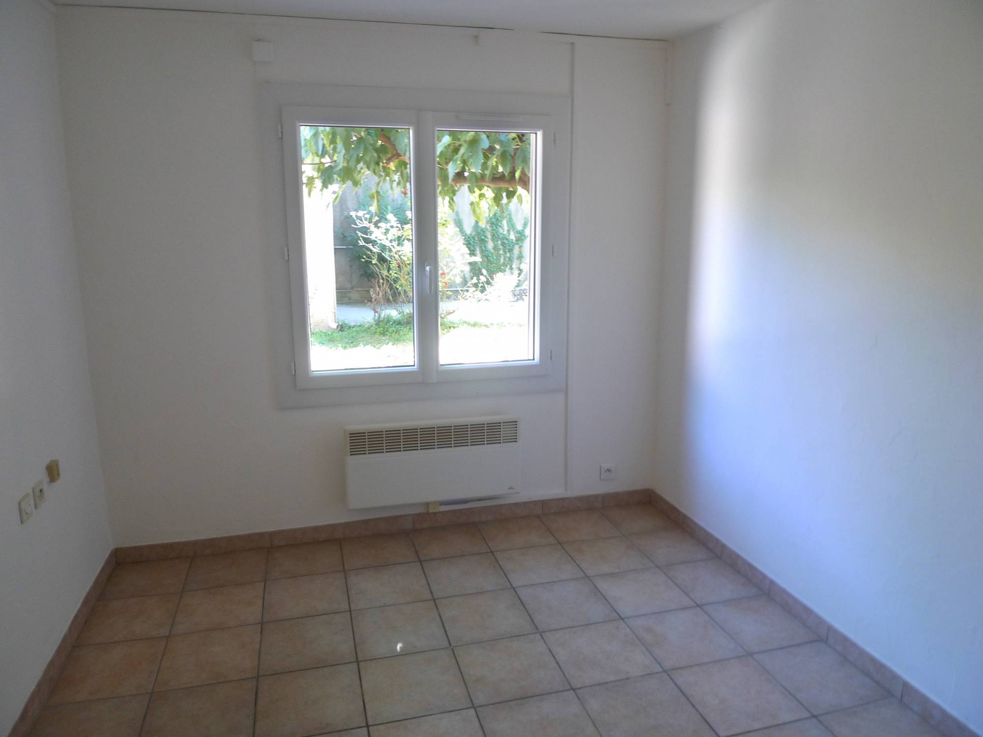  A 2 pas du centre de St Paul 3 Châteaux, VENDUE PAR MIRANDA IMMOBILIER