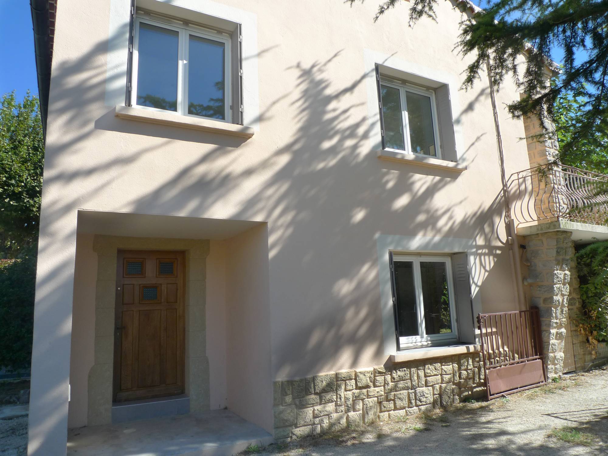  A 2 pas du centre de St Paul 3 Châteaux, VENDUE PAR MIRANDA IMMOBILIER