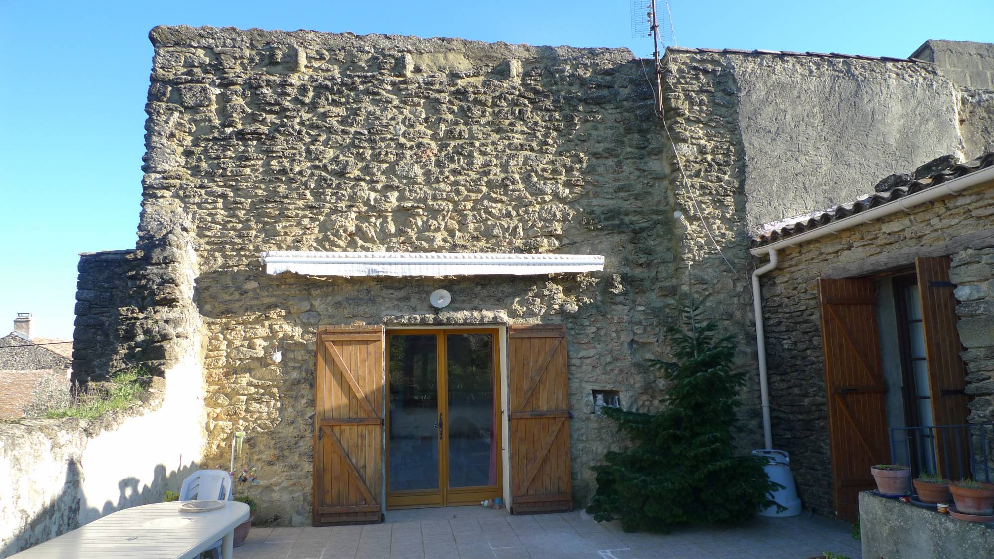 Maison de village à vendre 26230