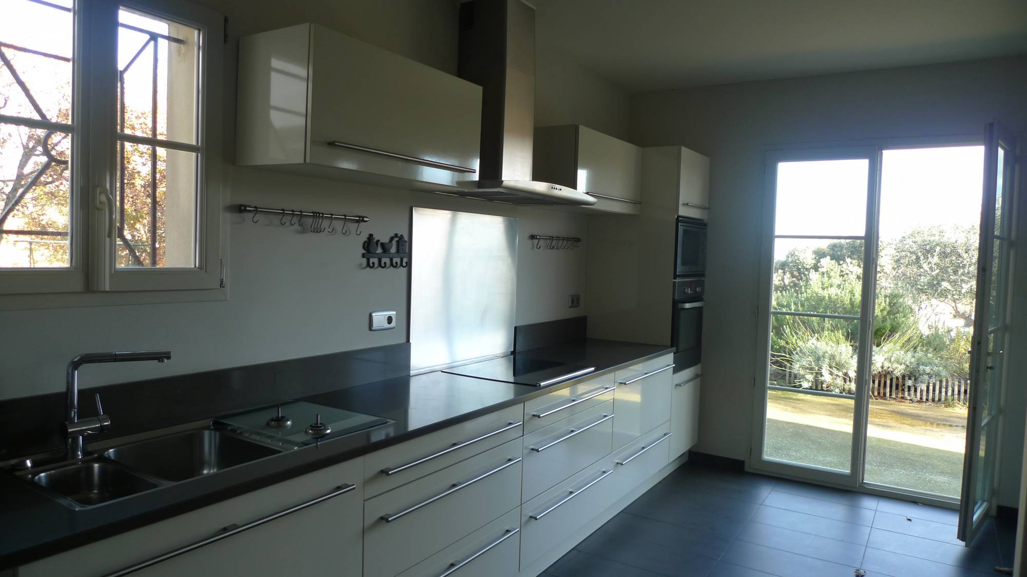 ST MONTAN Sur les hauteurs  du village,VENDUE PAR NOS SOINS