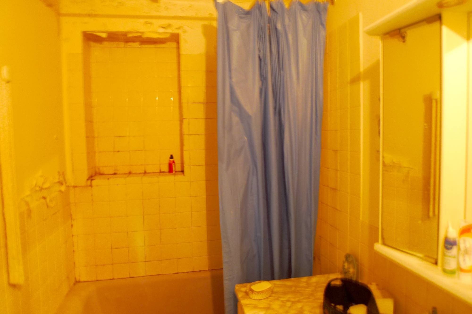  à 10mn de Grignan, Maison des années 70 à rénover, VENDUE PAR NOS SOINS