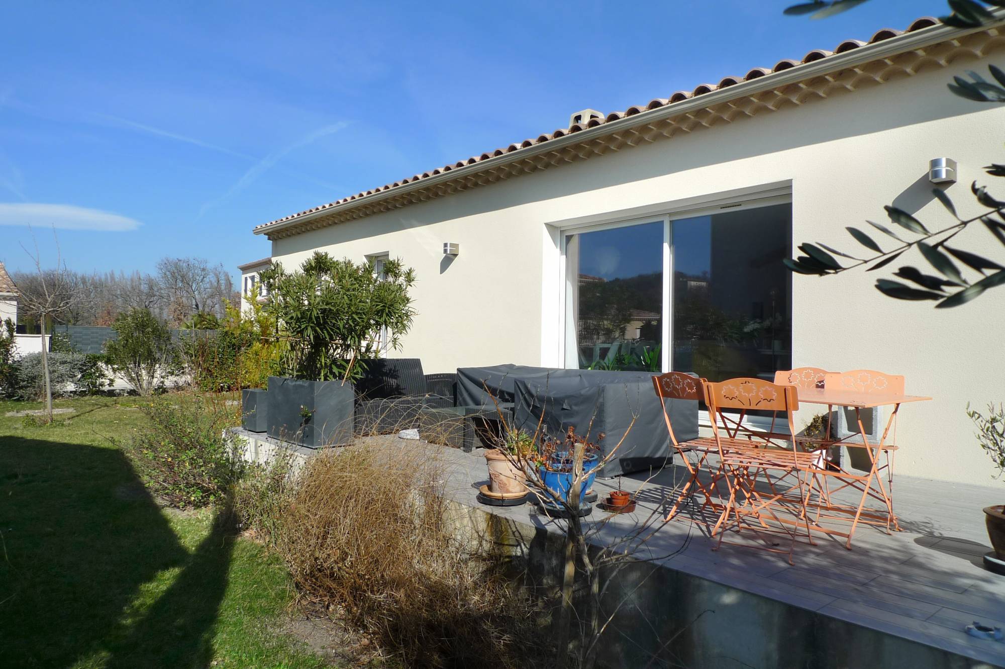 St Paul 3 Châteaux, Villa de plain pied, garage