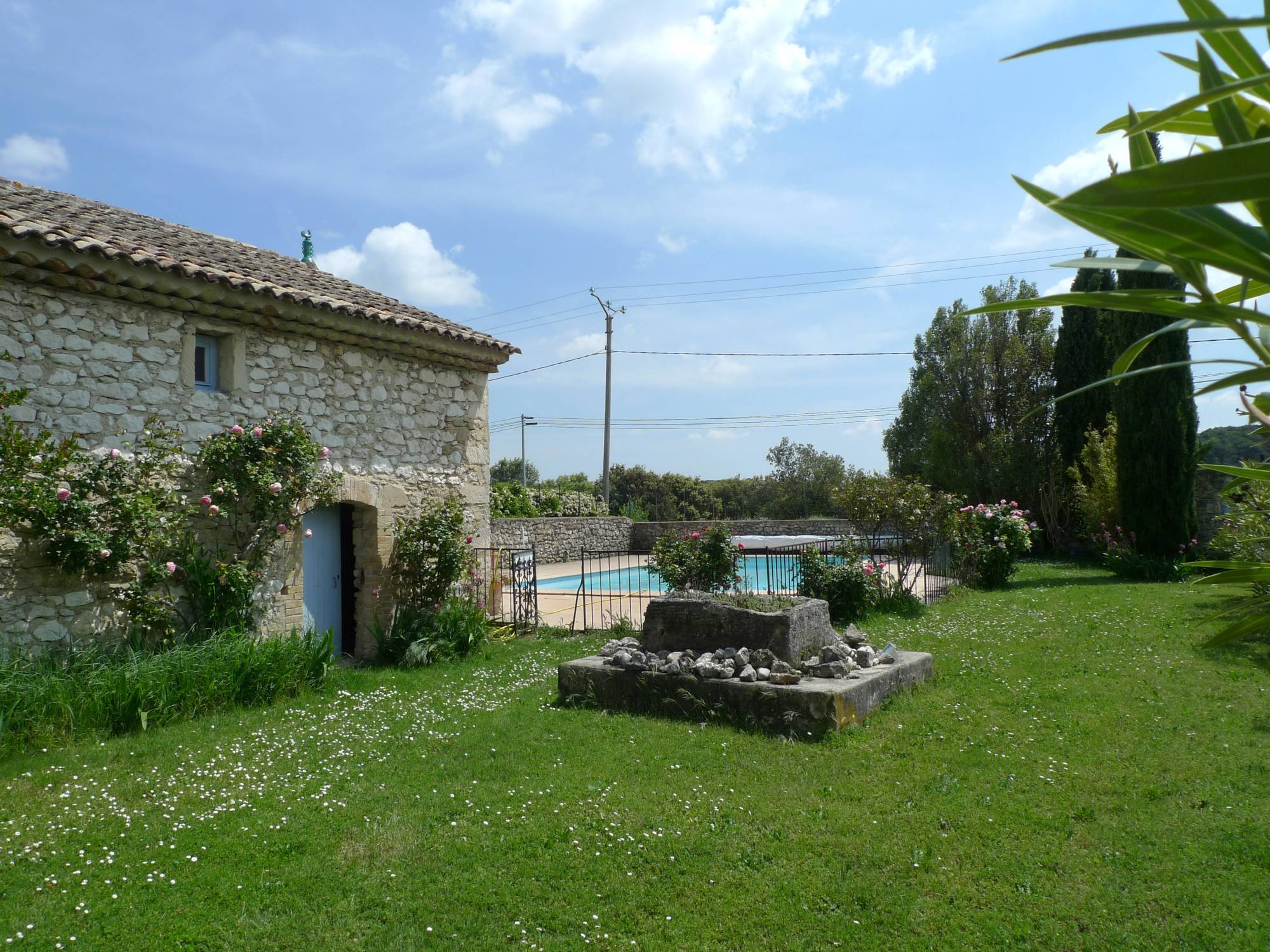 Dans copropriété de charme, VENDU par Christine Miranda Immobilier,  secteur Grignan