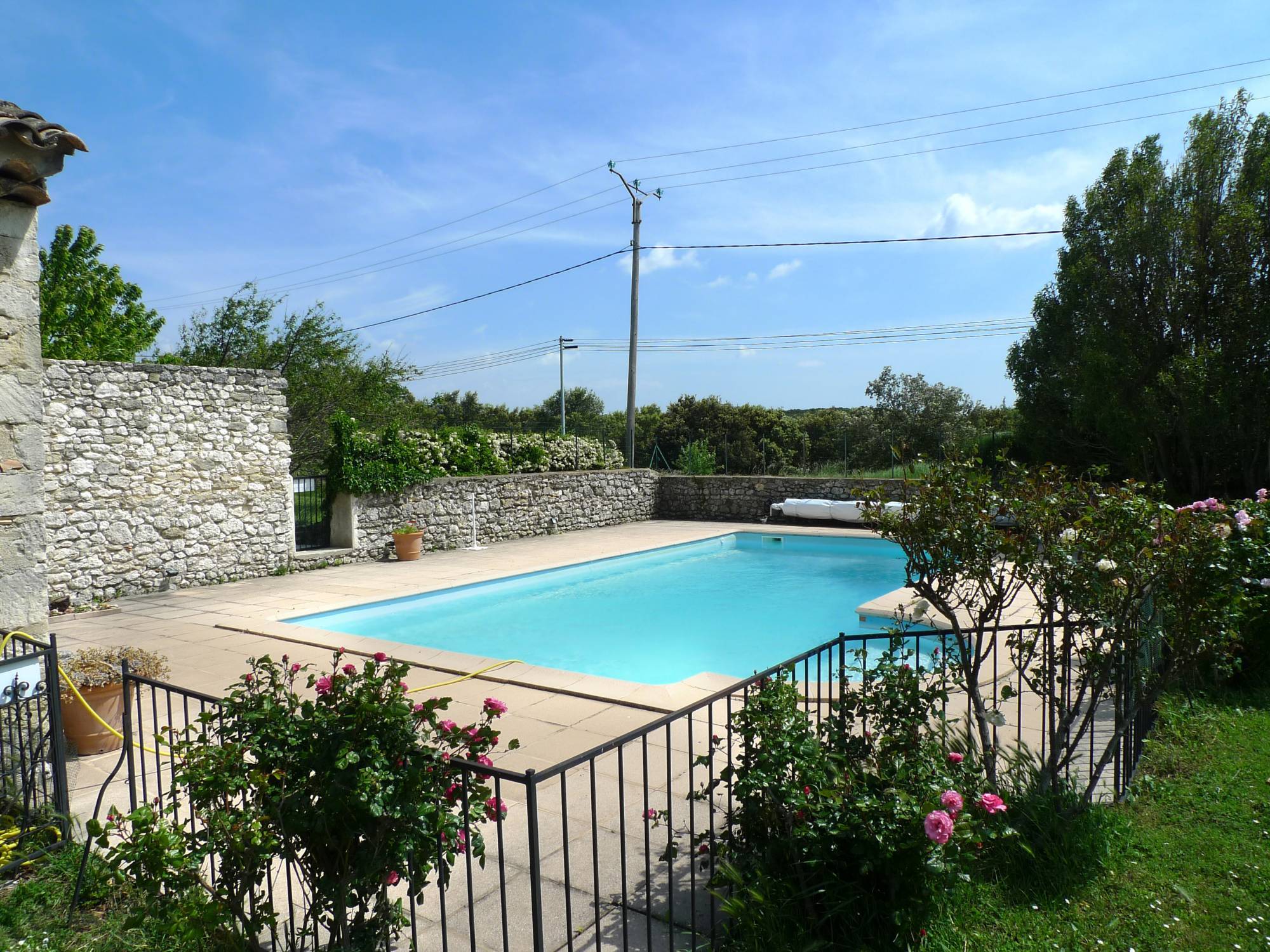 Dans copropriété de charme, VENDU par Christine Miranda Immobilier,  secteur Grignan