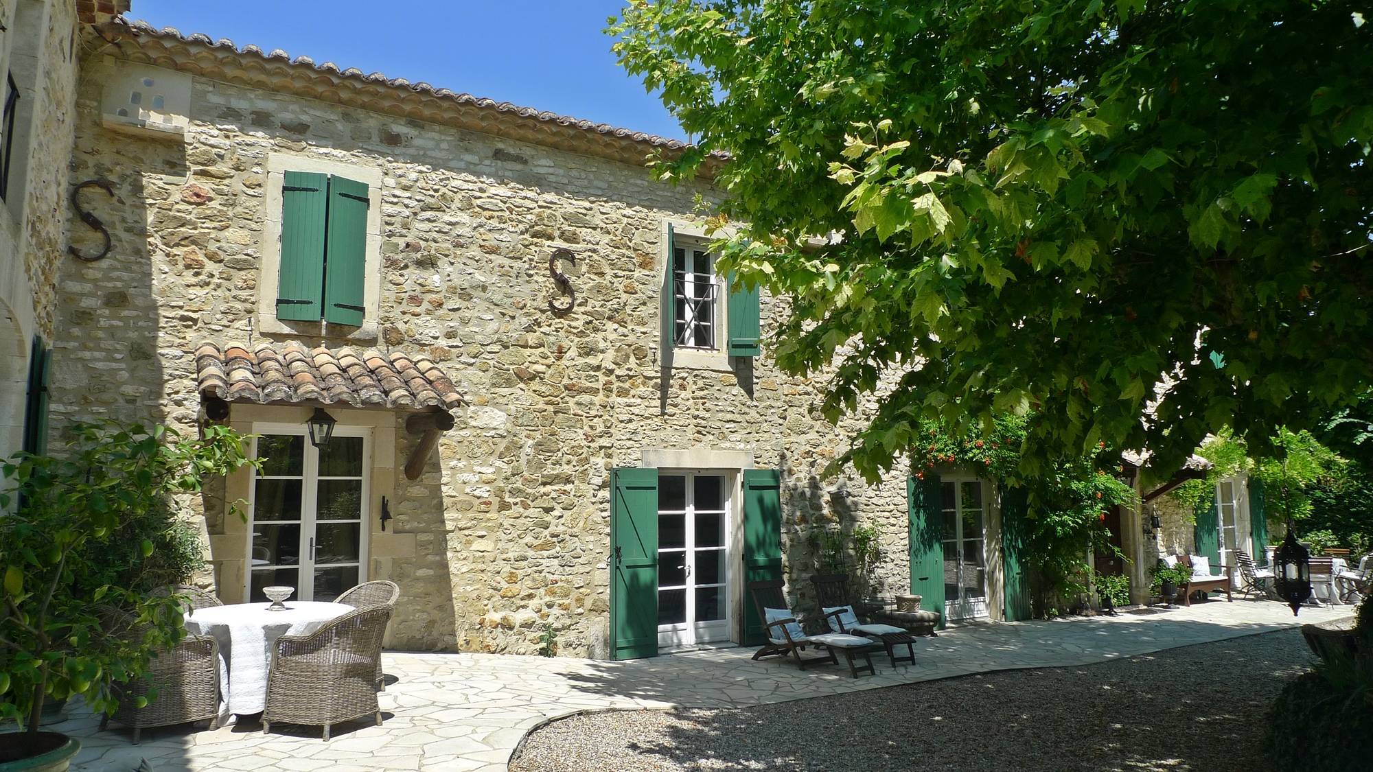 Propriété d'exception à vendre dans le secteur de Grignan