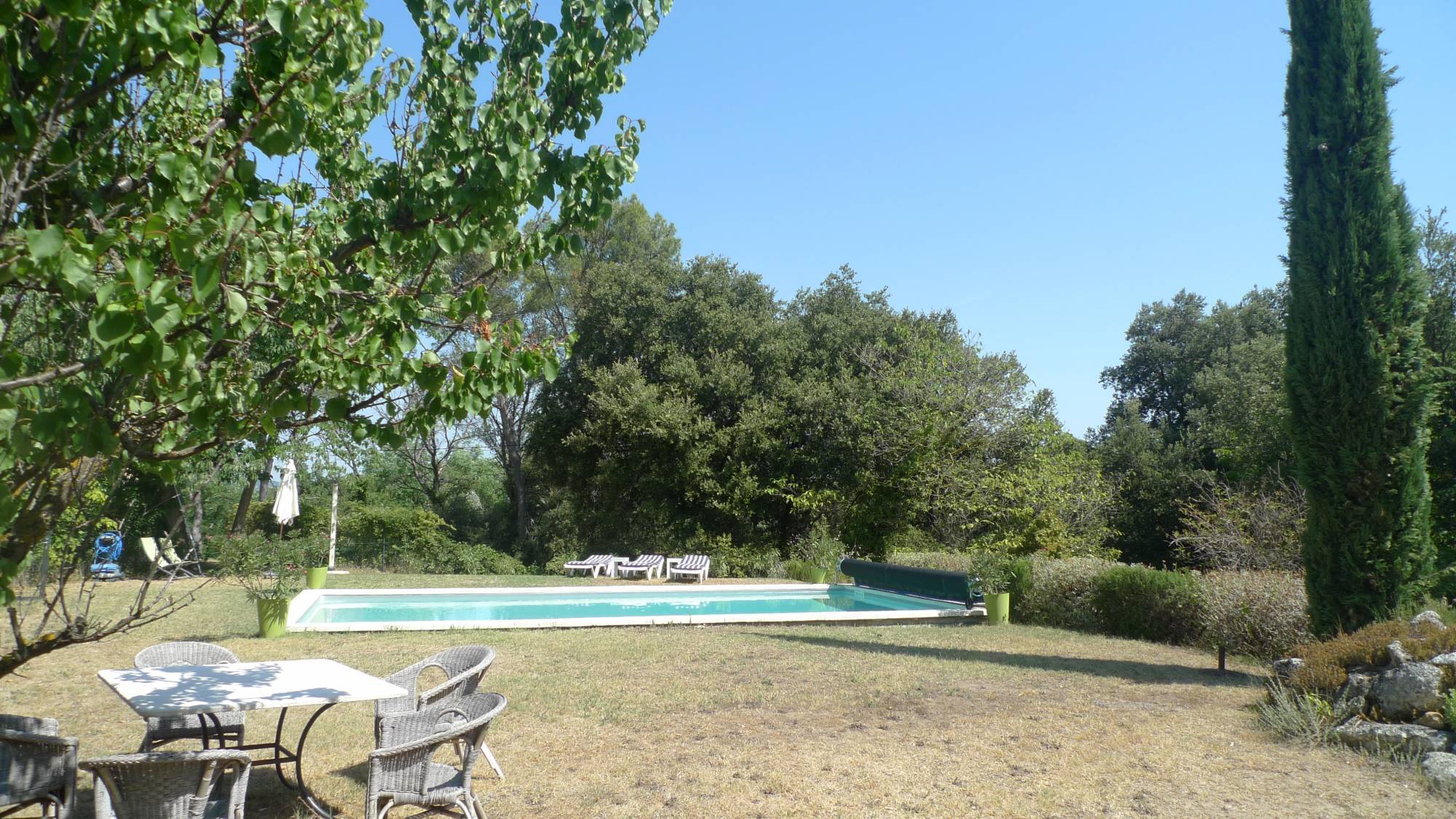 A vendre, dans un hameau très calme proche de Rochegude