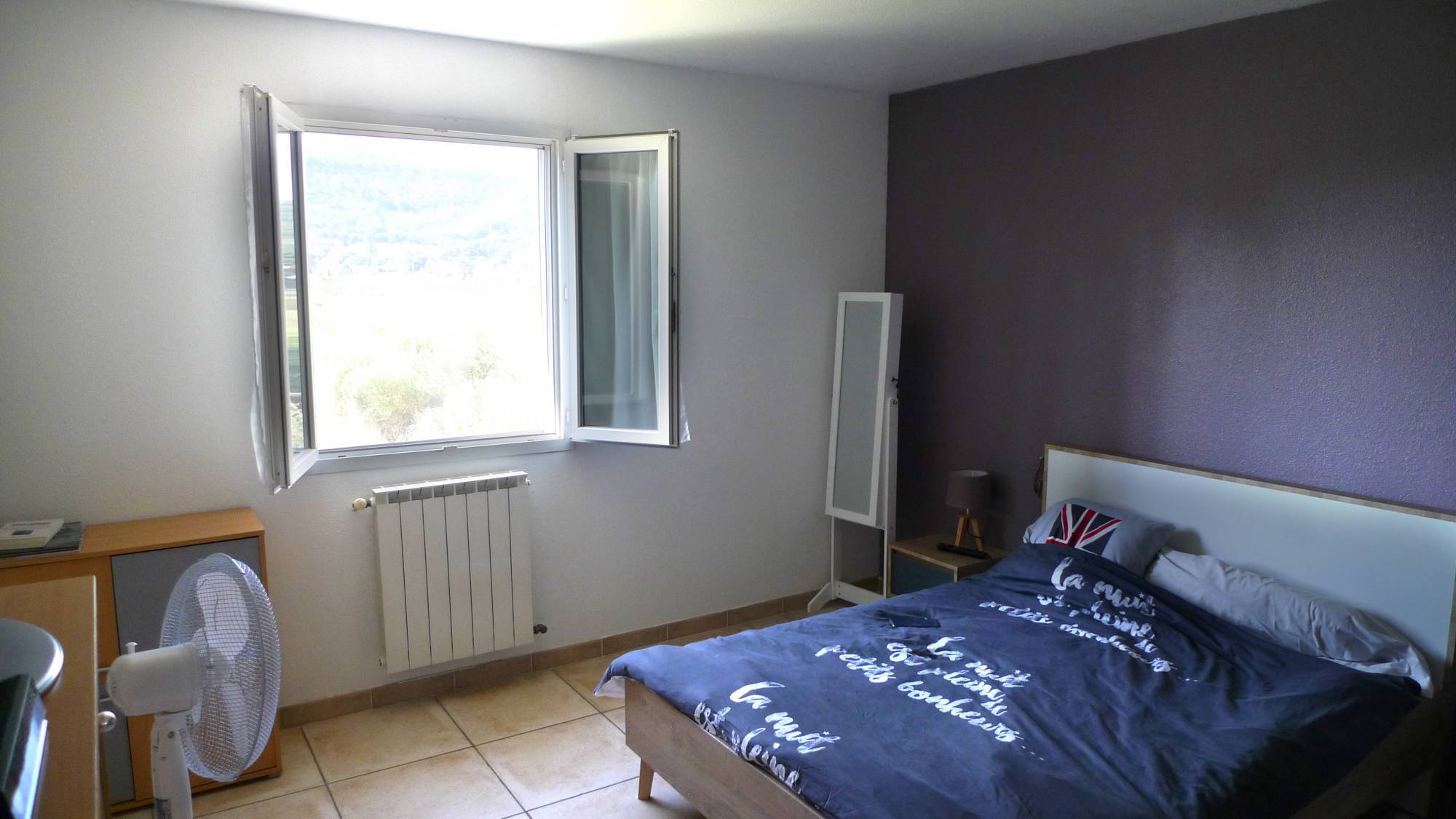 Dans résidence sécurisée, 4 chambres, piscine, proche centre de St Paul 3 Châteaux