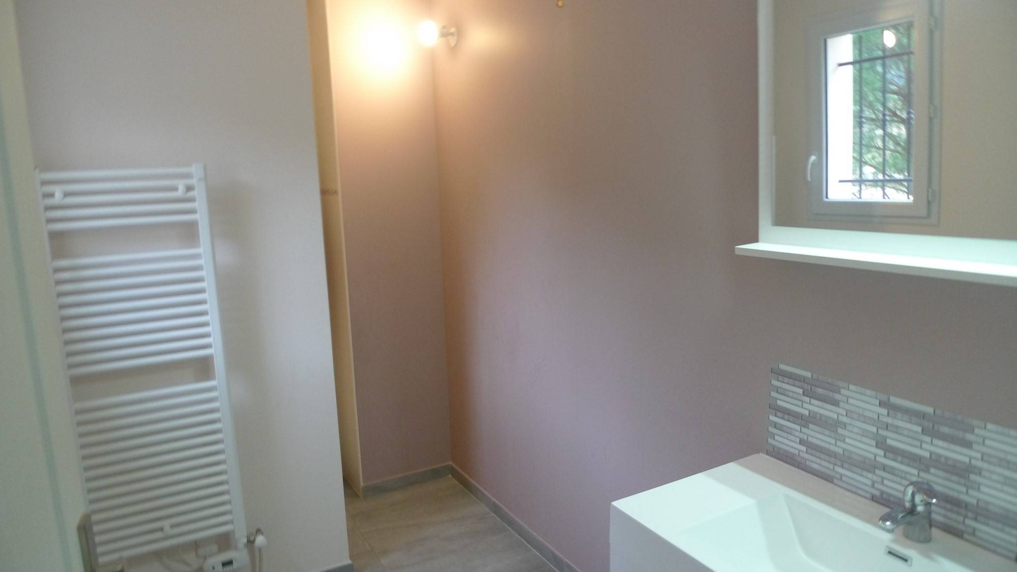 St Restitut, belle villa de 2014, terrain de 1556m², 4 ch. garage, VENDUE