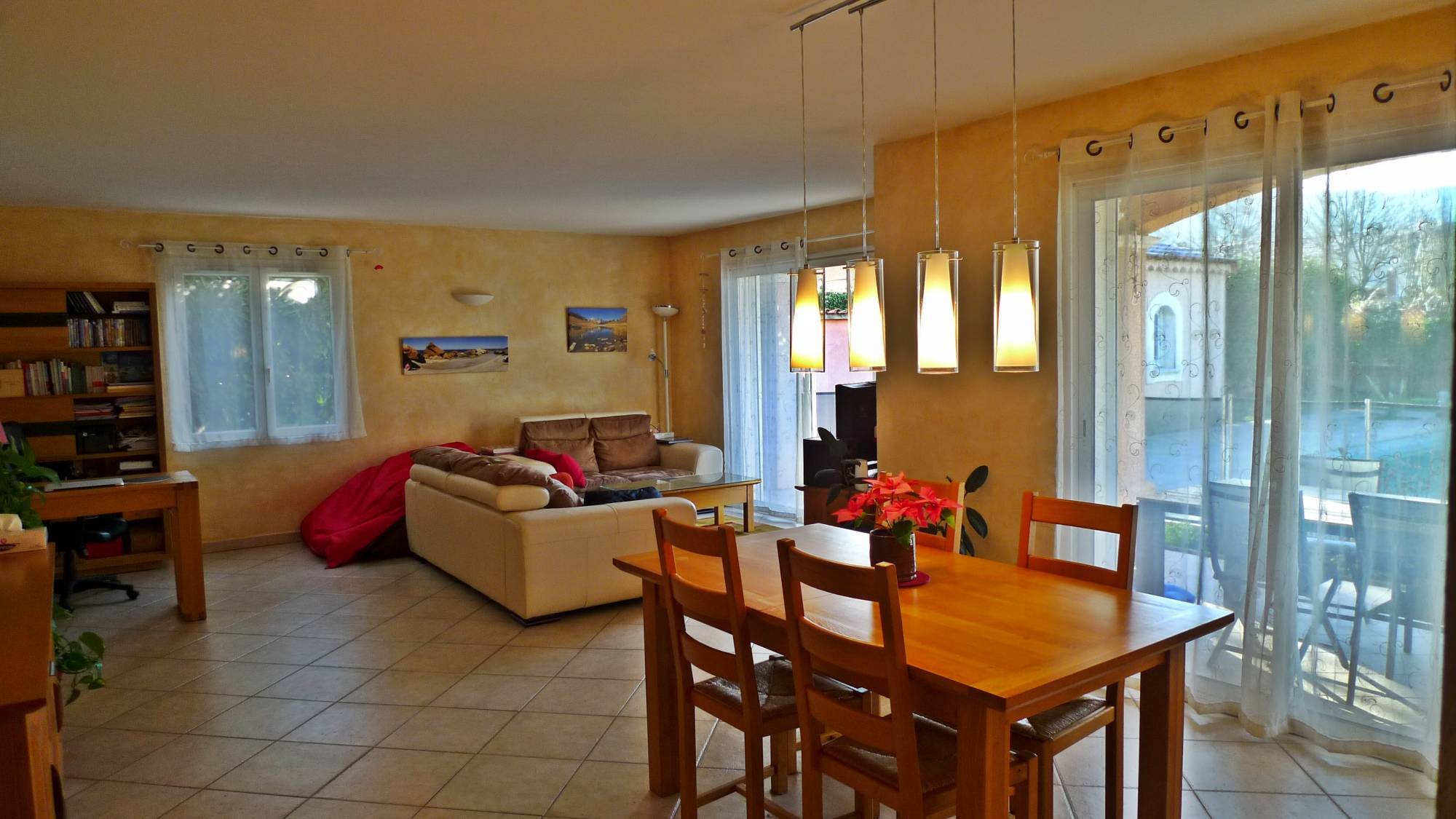 vaste séjour d'env.40m²