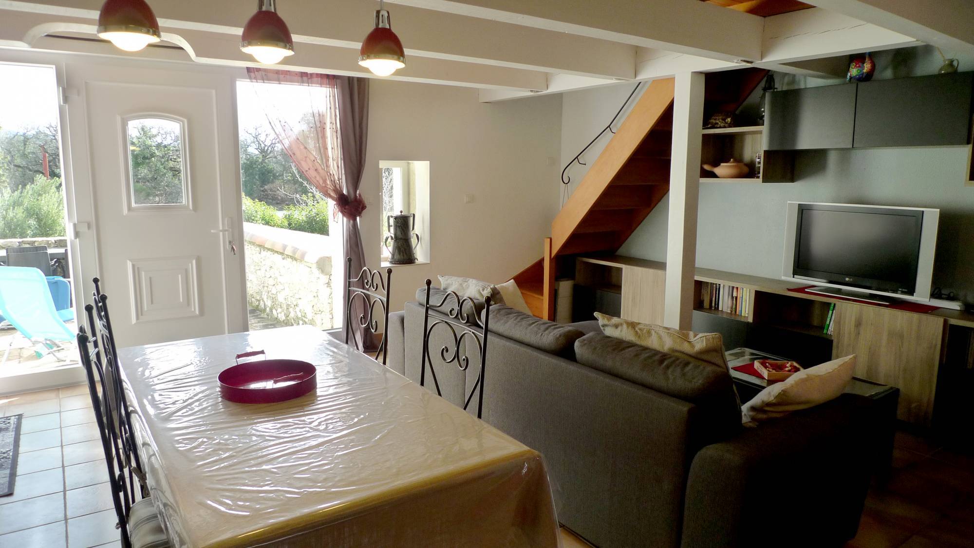 A vendre, campagne de Réauville, mazet en copropriété avec terrasse privée, piscine, terrain