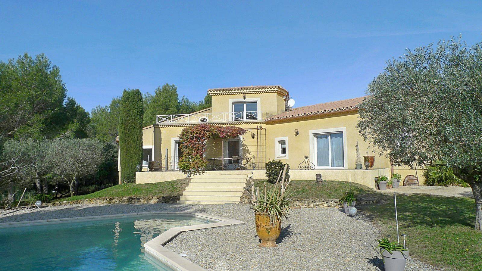 Villa de Standing avec vue à vendre ste cecile les vignes 